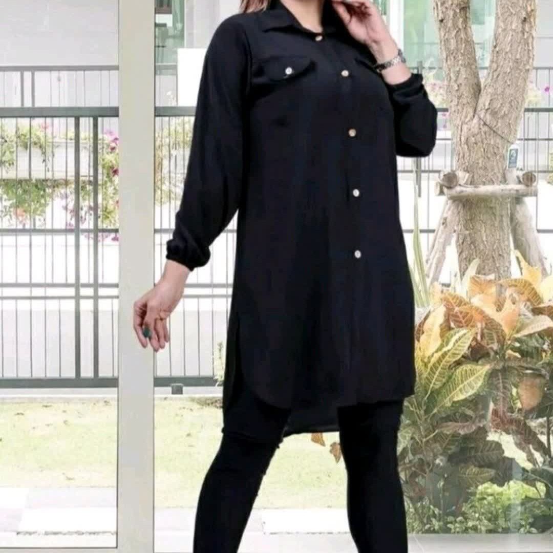 مانتو زنانه ابر وبادی  جلو دکمه و جیبدار 