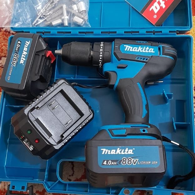 دریل پر قدرت شارژی ماکیتا  اصل اصل مدل ژاپن 88 ولت واقعی 13 فولادی همراه با جعبه و ابزار سال ساخت 2022