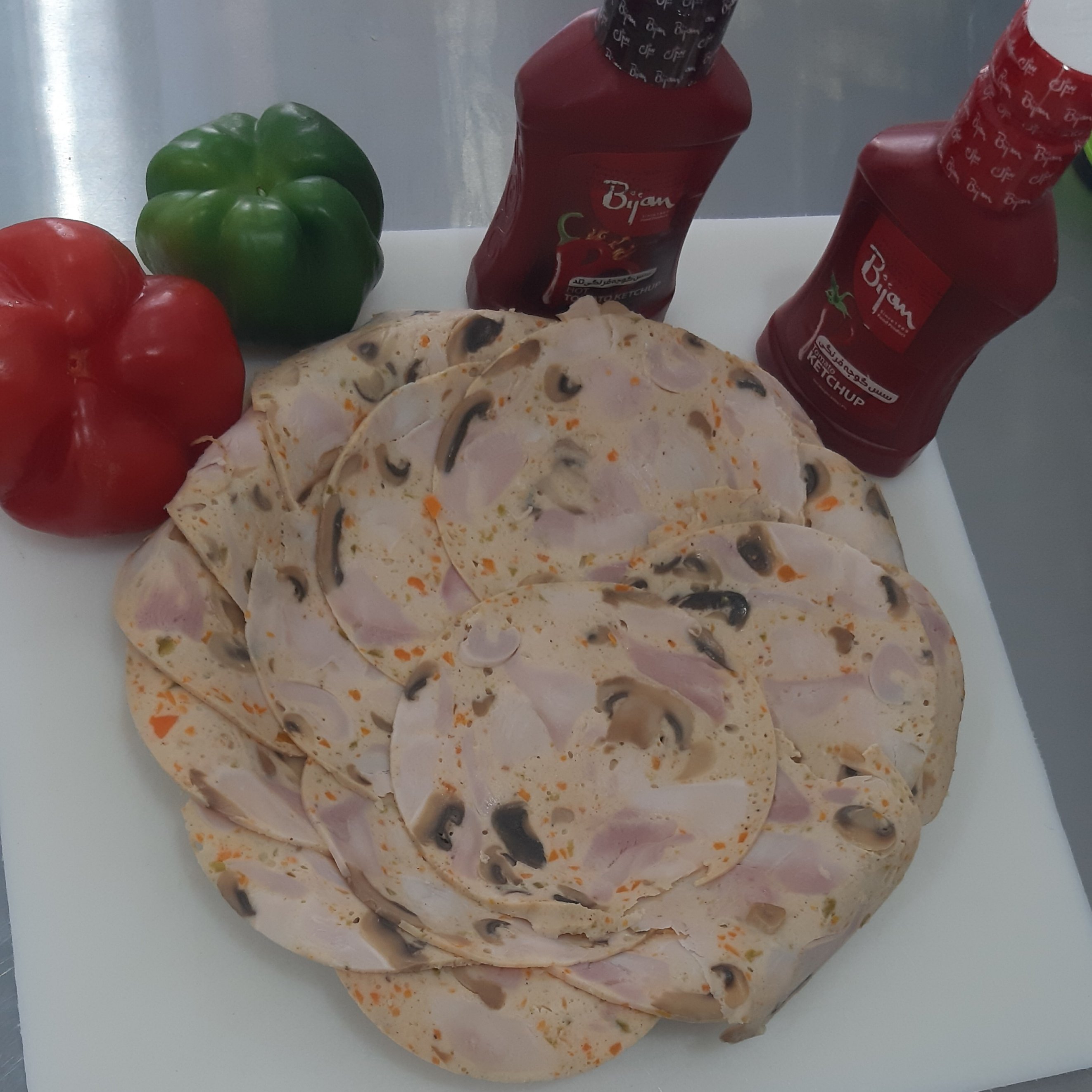 ژامبون مرغ و قارچ 500 گرمی