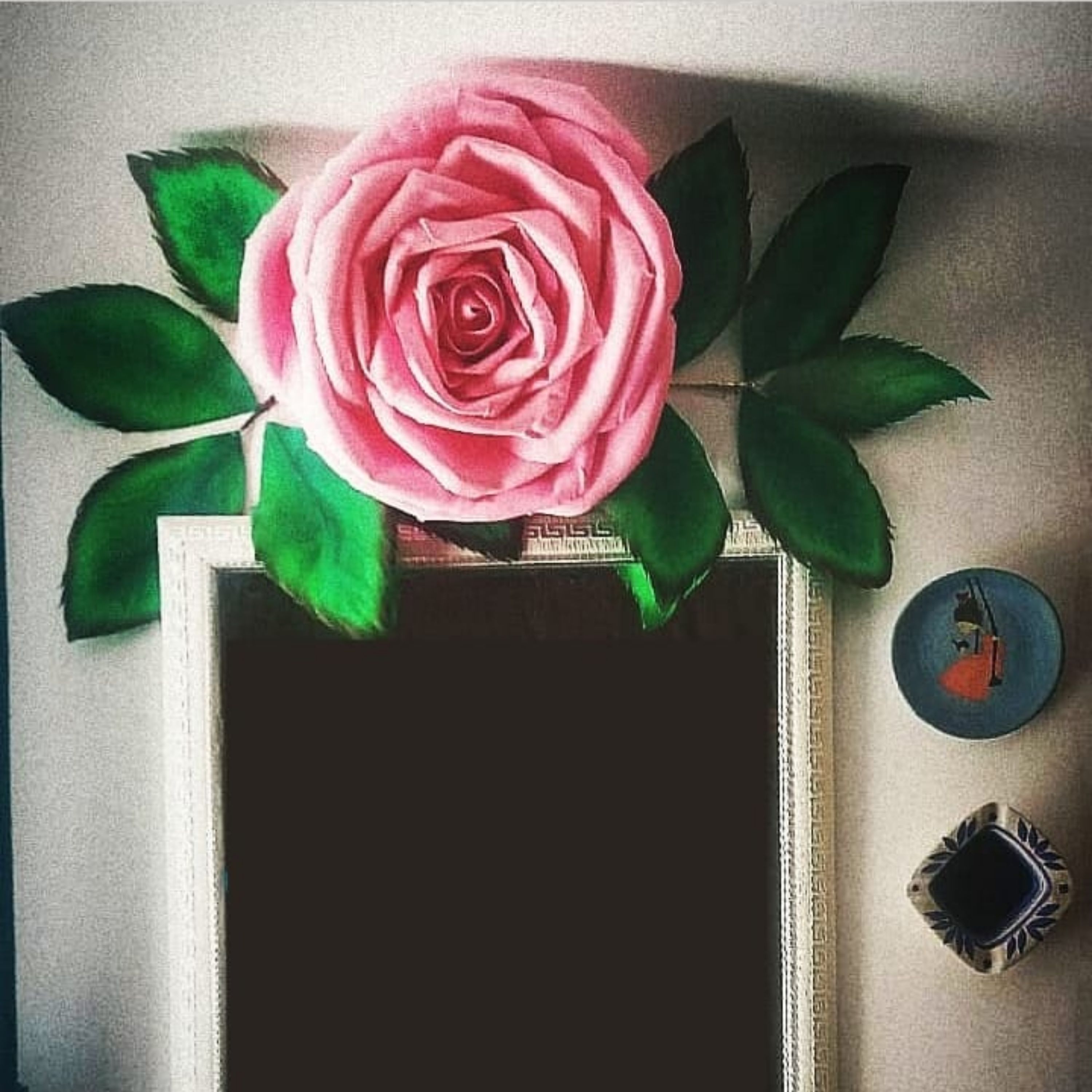 گل رز دیواری، گل بزرگ فومی، گل آباژوری، گل طبیعی