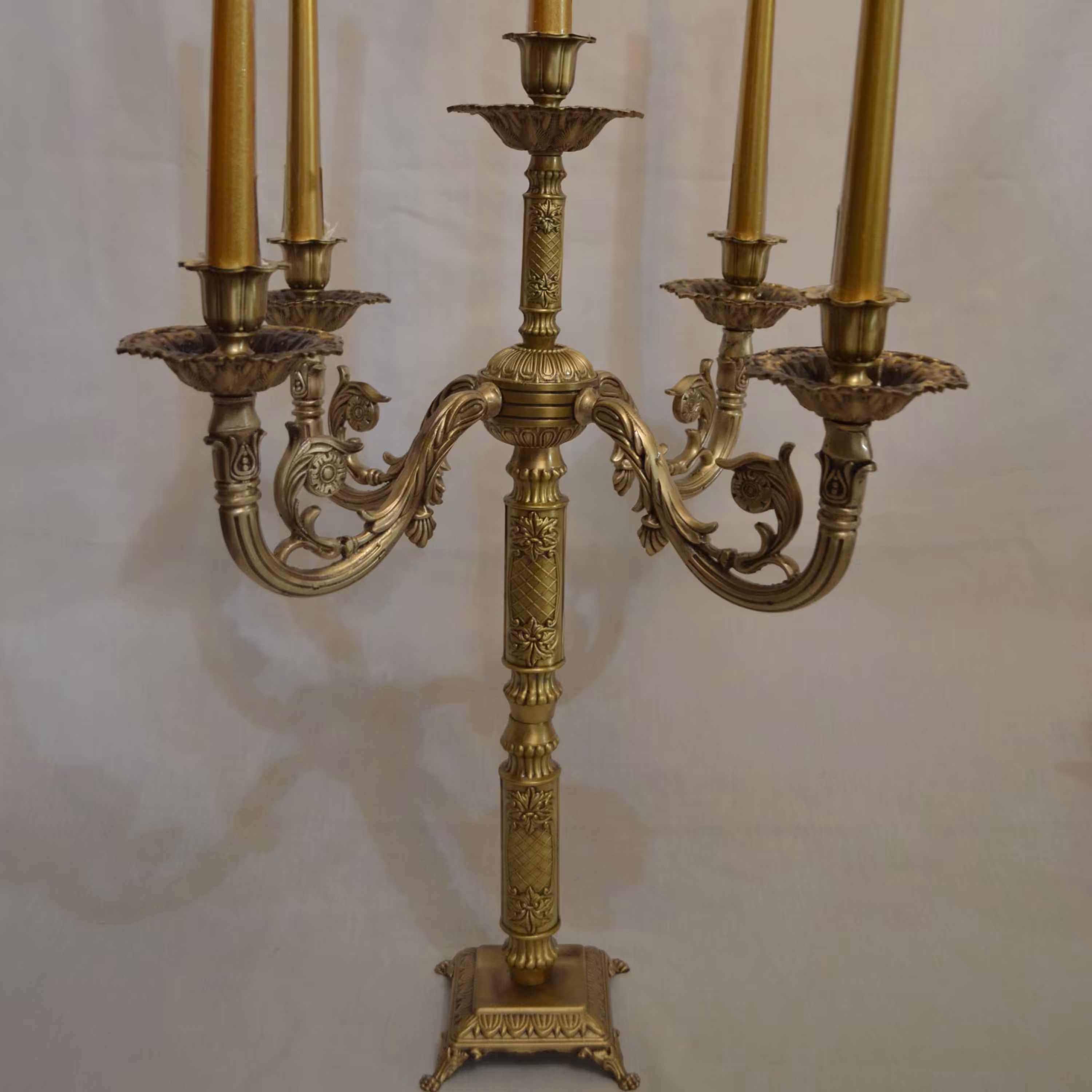 شمعدانی4 شاخه 5 شمعی بلند برنجی ادنیس