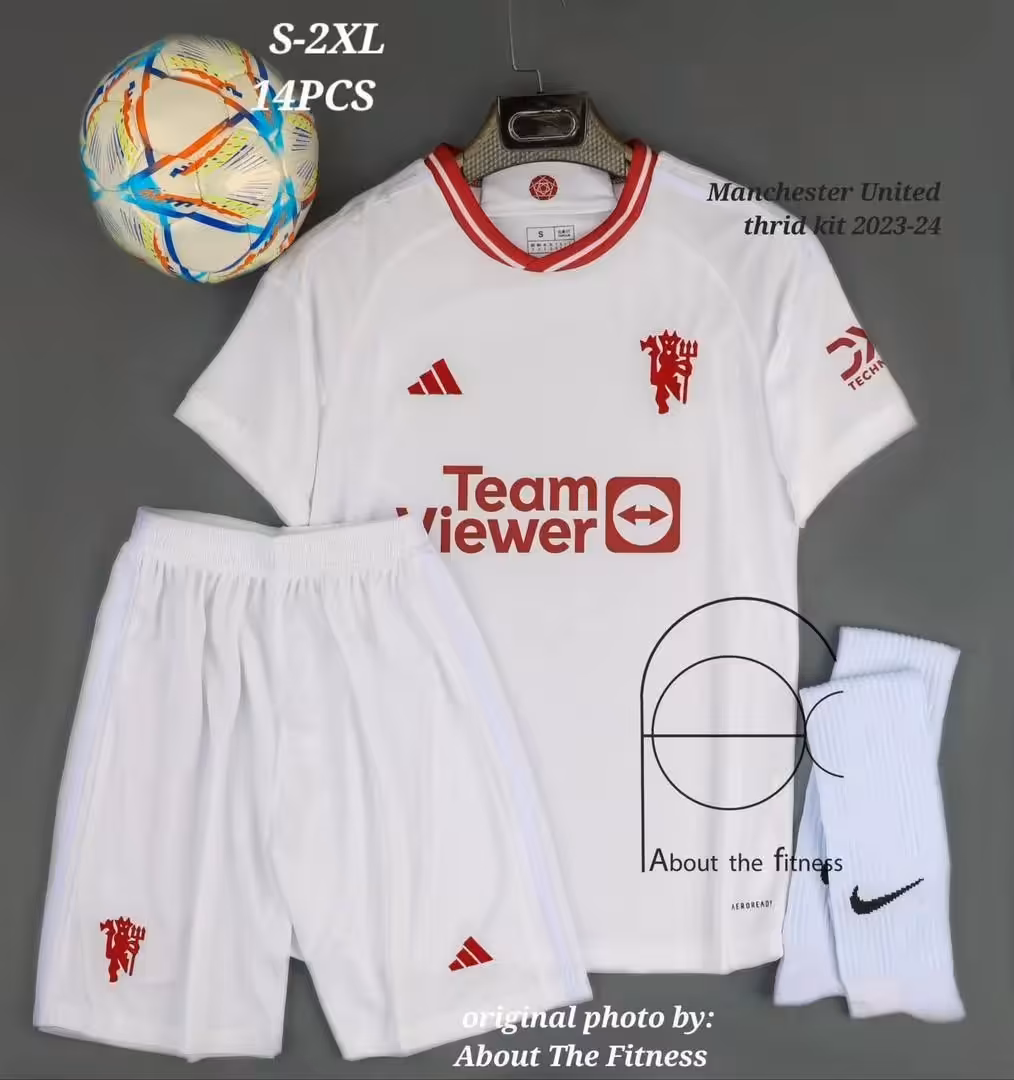 کیت سوم منچستریونایتد فصل 2024-2023 (پیراهن شورت) ورژن هواداری