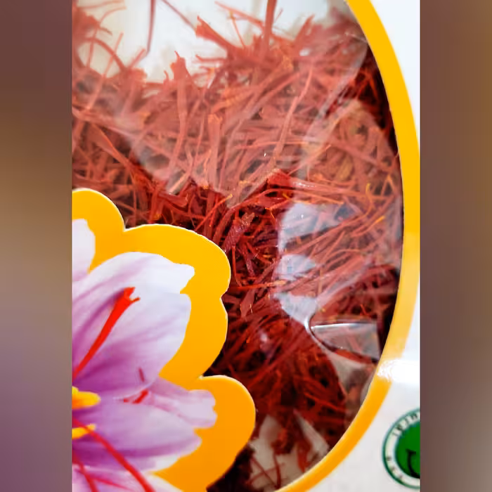 زعفران نگین قائنات بسته بندی یک مثقالی با تضمین کیفیت 