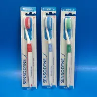 مسواک نرم سنسوداین SENSODYNE مدل Sensitive تکی