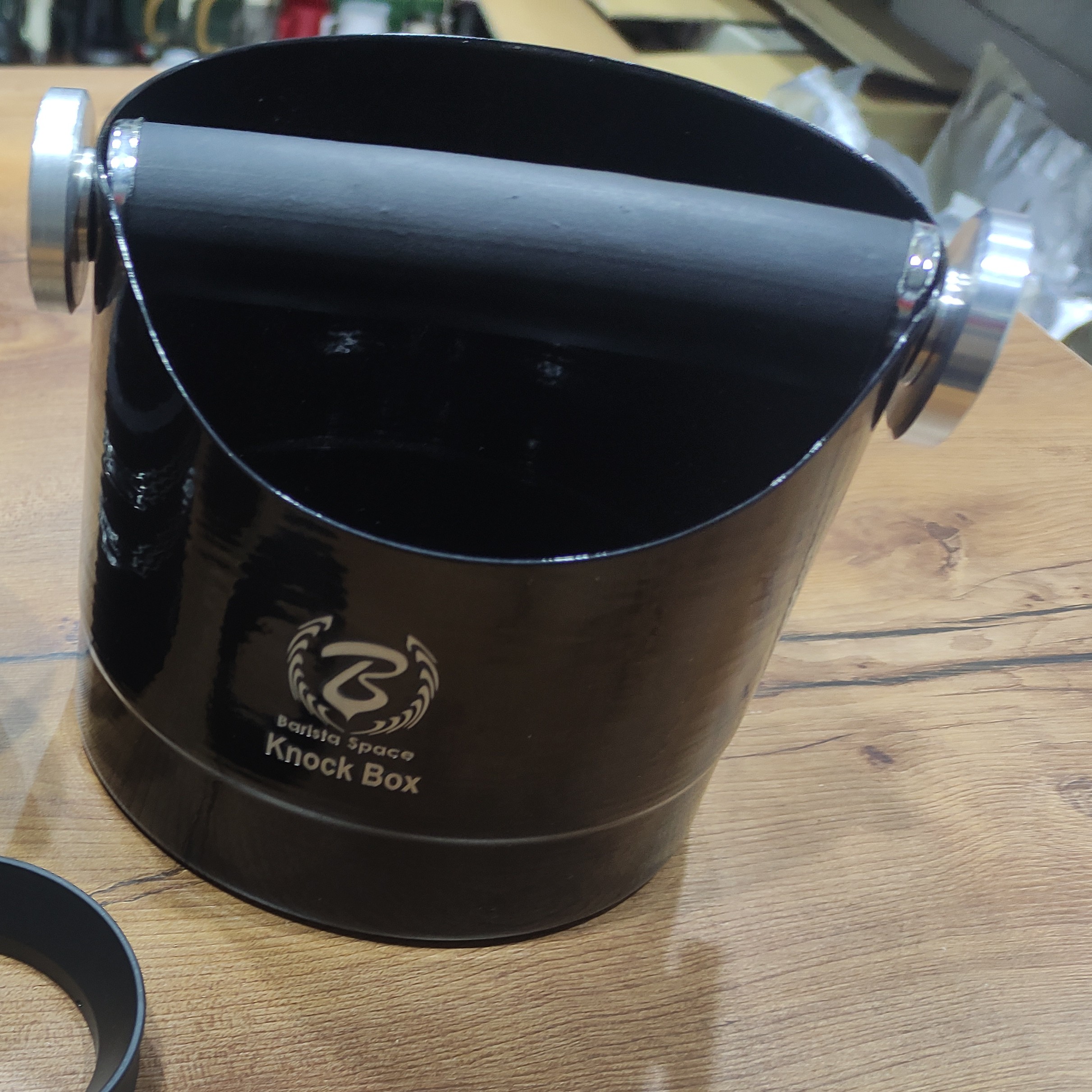 ناک باکس ظرف تفاله قهوه برند باریستا اسپیس و برند موتا 