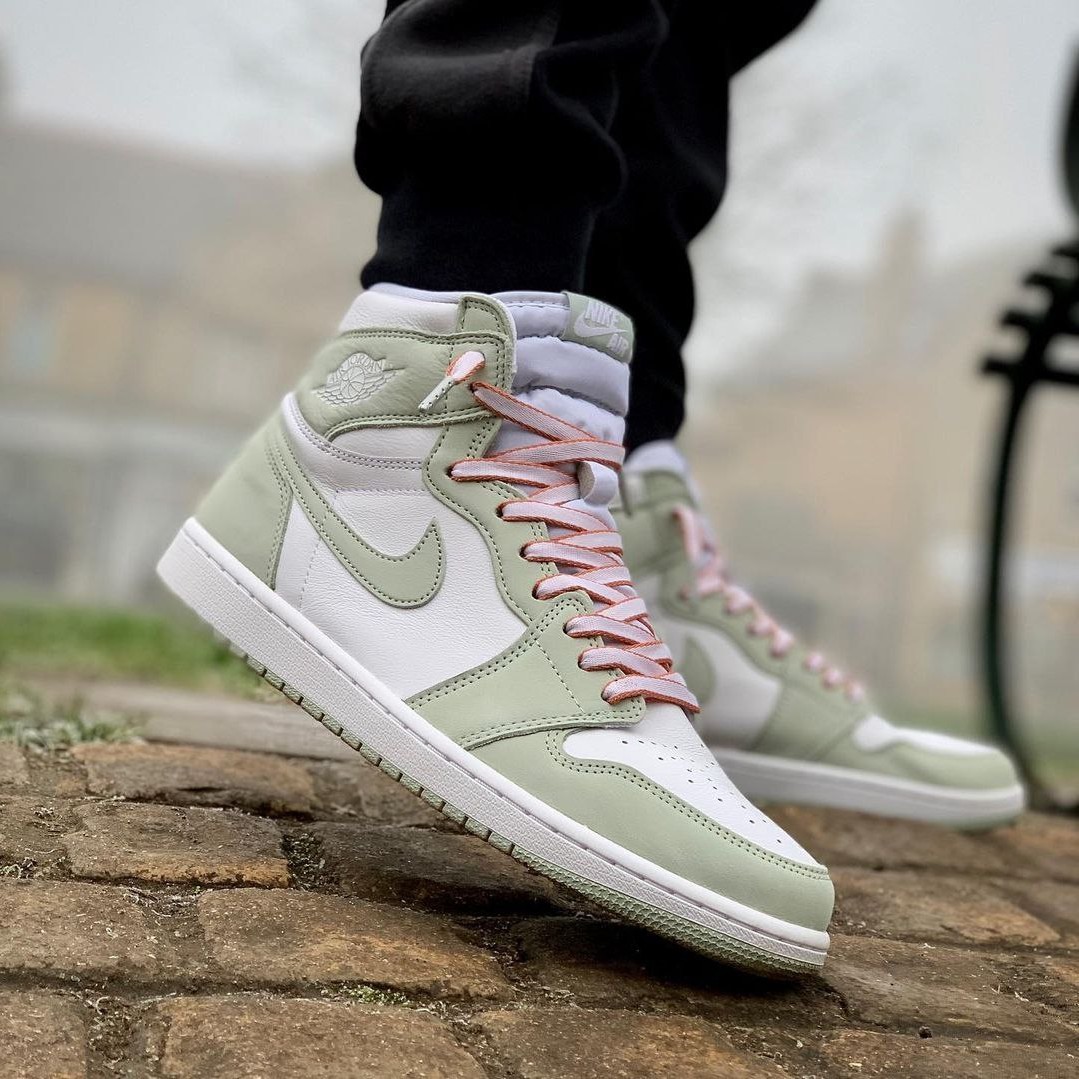 نایک ایر جردن 1 ساقدار سبز سیفام Nike air jordan 1 seafoam