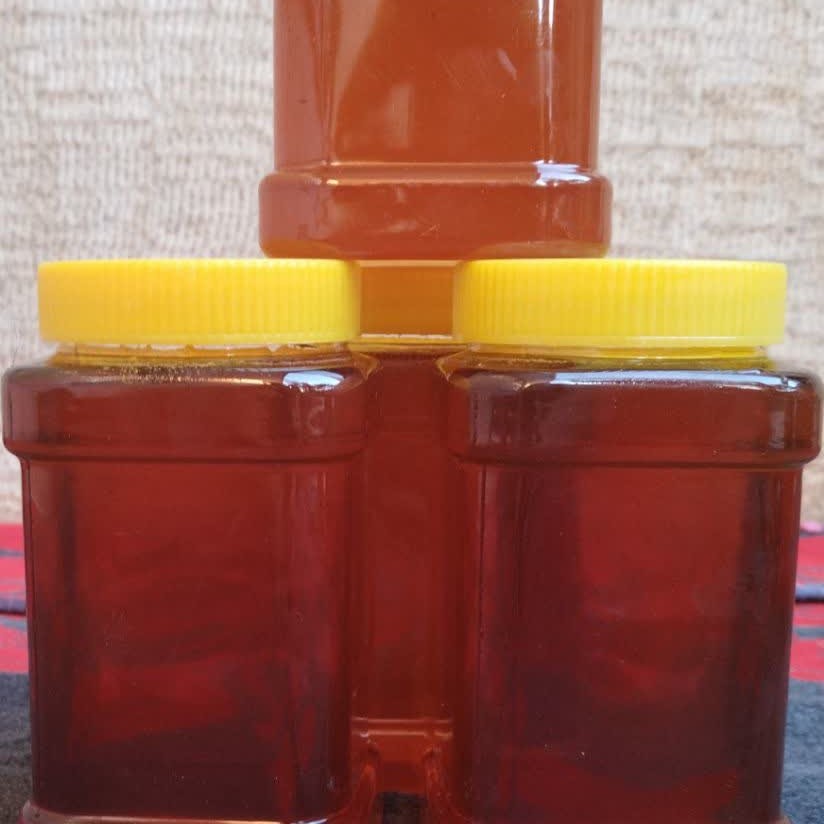 عسل آویشن تازه محصول زنبور های آبشار مارگون .1کیلویی خواص تحریک ایمنی بدن و تامیین انرژی بدن مفید برای بیماران قلبی...