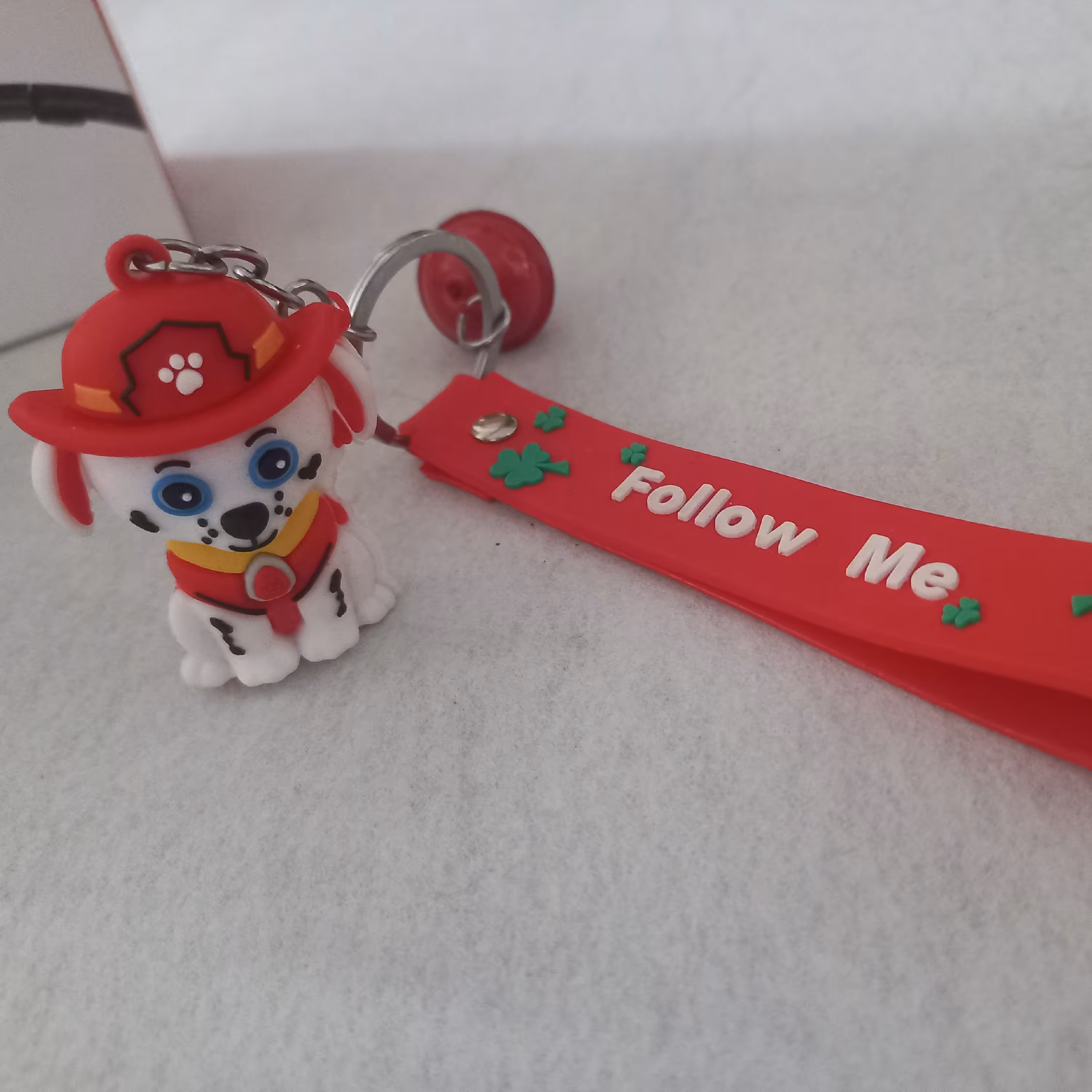 سرکلیدی سیلیکونی طرح سگ نگهبان مدل follow me