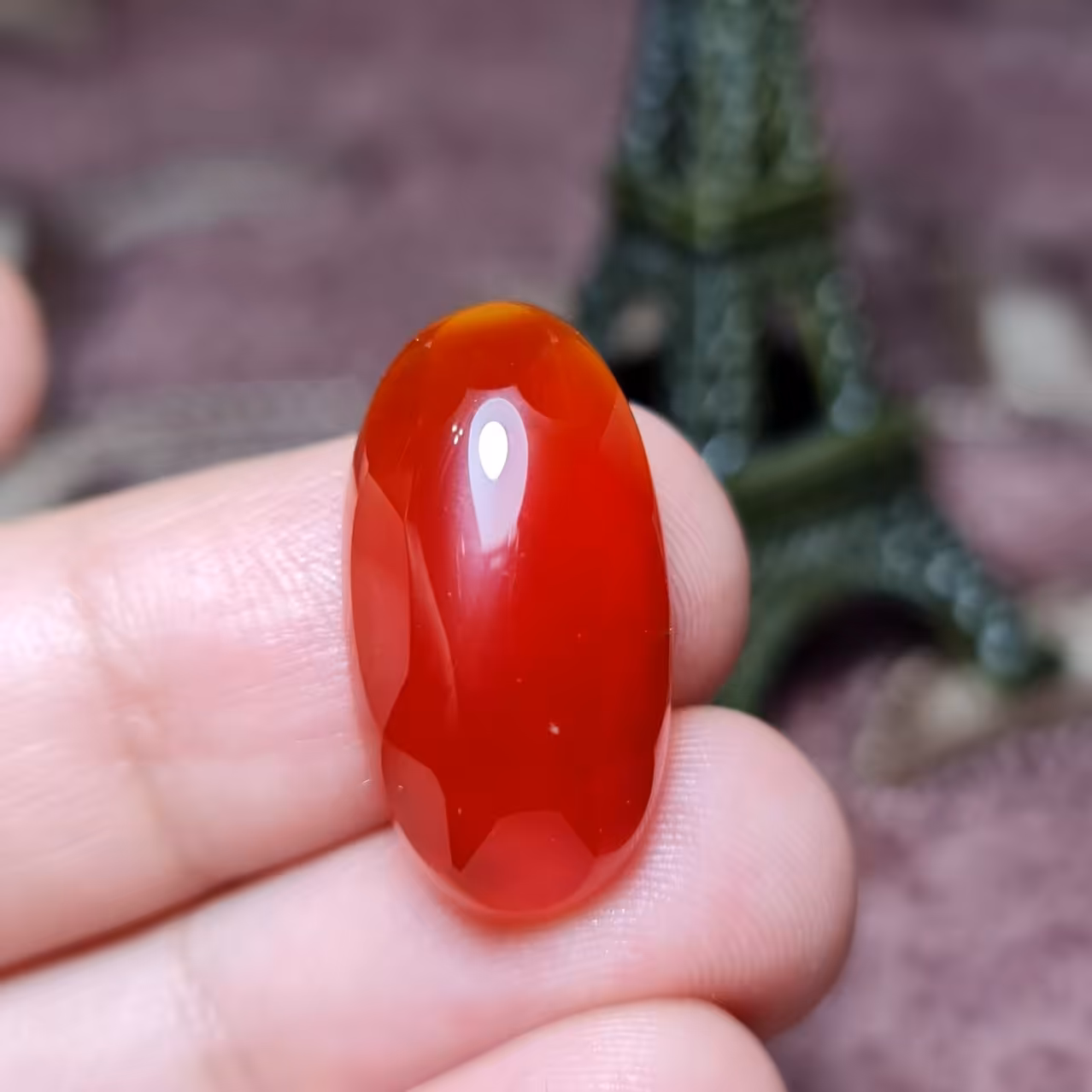 نگین فوق العاده زیبای سنگ عقیق سرخ خراسانی اصل معدنی با تراش فست 
کد  25366