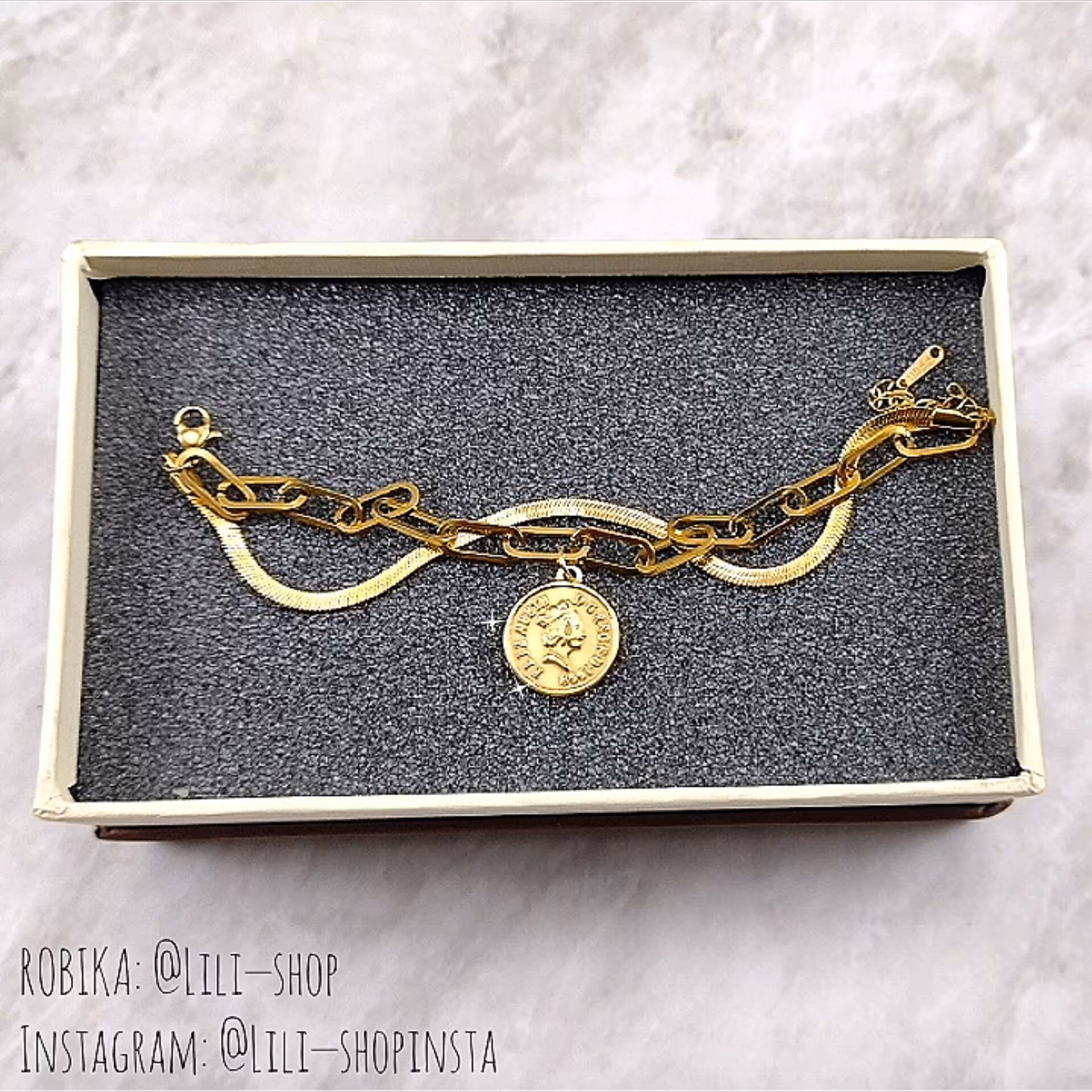 دستبند دو لاین سکه الیزابتی طلایی(رنگ ثابت)