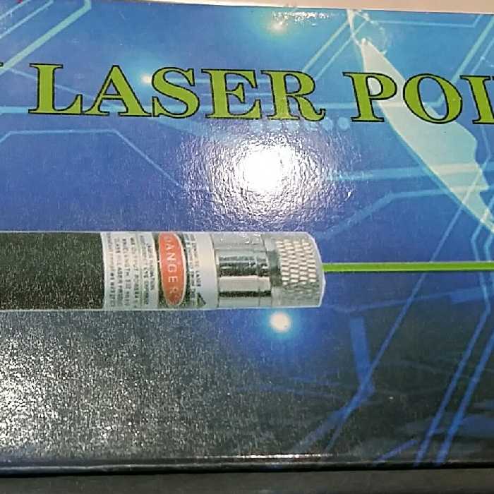 لیزر پنج سر همراه با باطری نیم قلمی