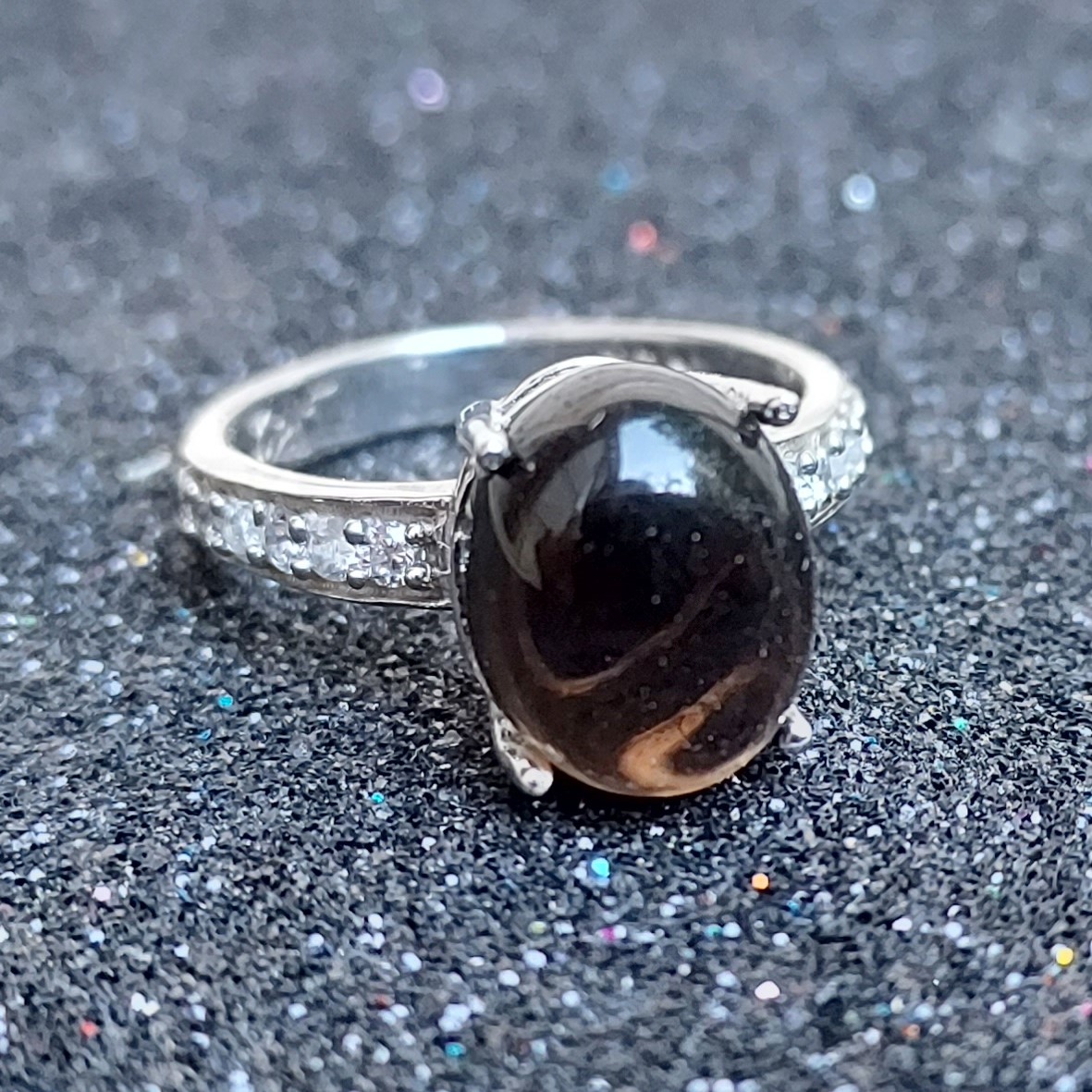 انگشتر نقره زنانه کوارتز دودی( اسموکی مشکی ) آبکاری طلا  آقابزرگ 
