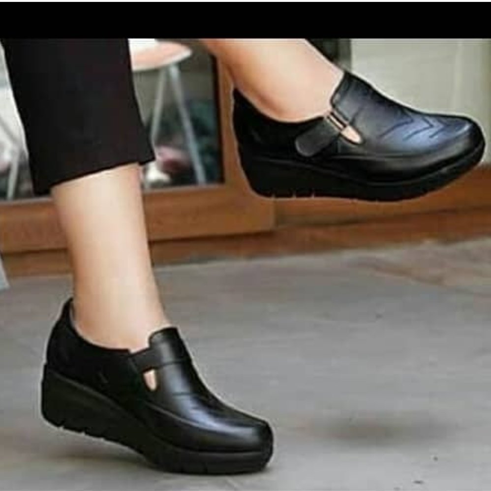 کفش زنانه طبی کد 912فقط سایز 37
