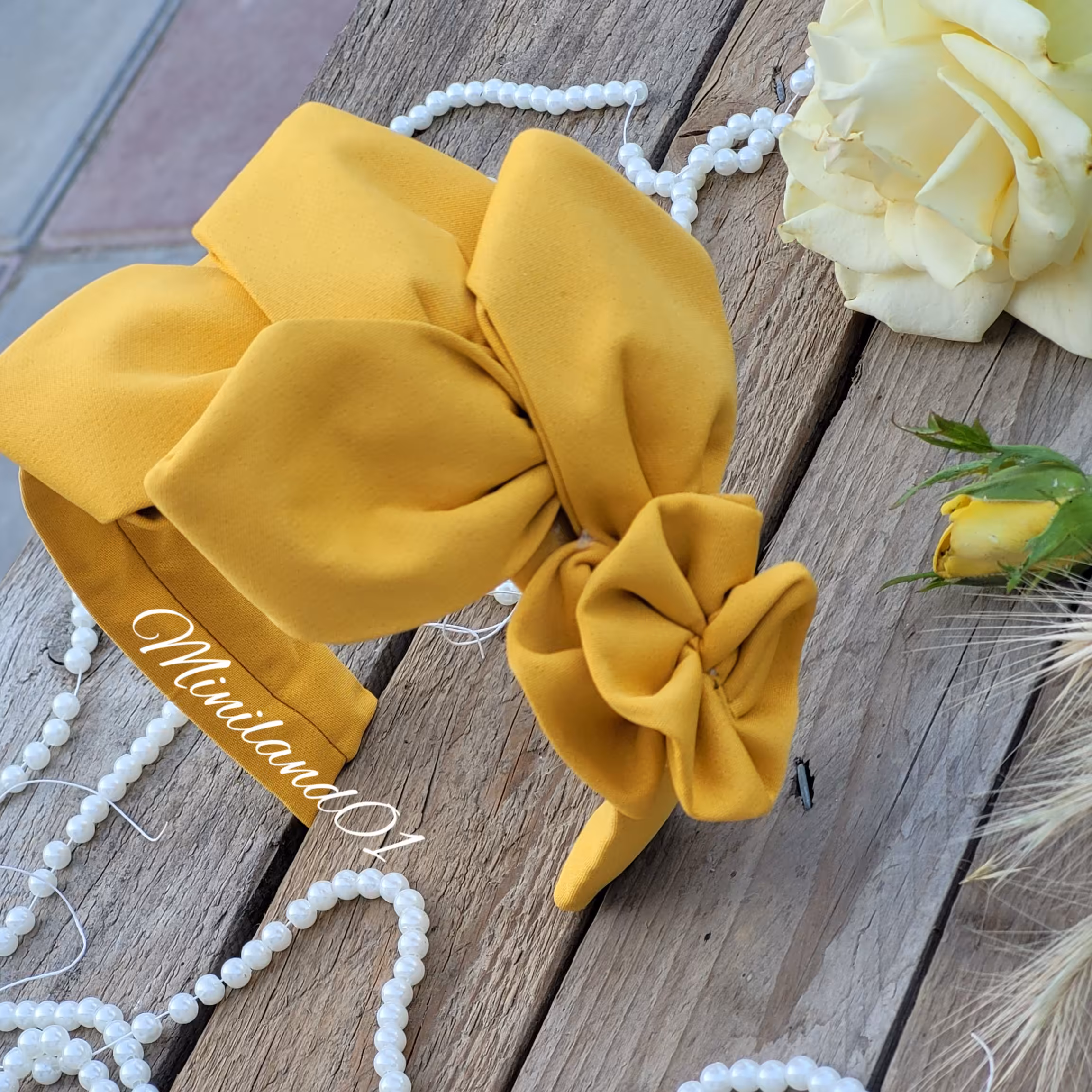 تل پارچه ای  طرح برگ