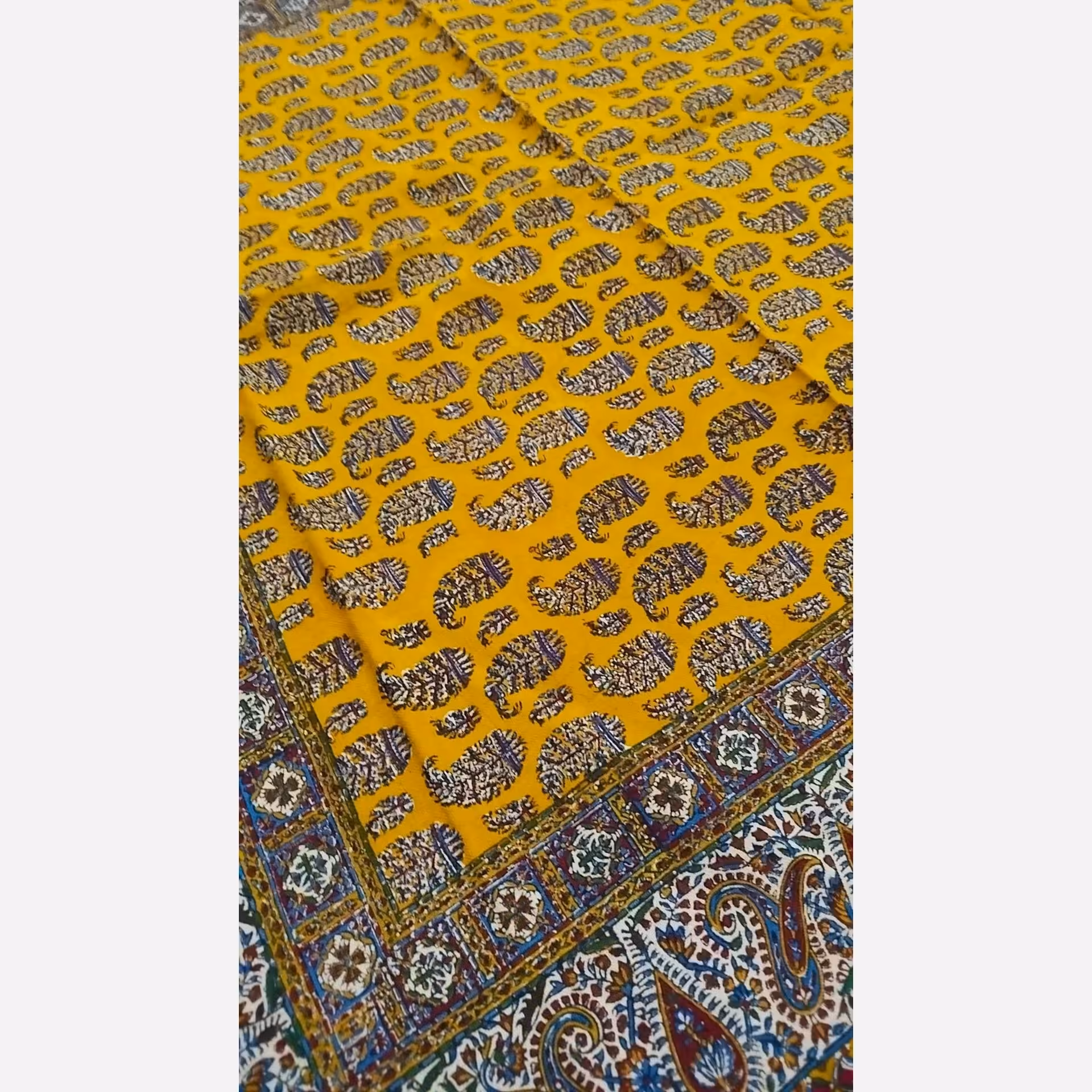 رومیزی 120 در 120 قلمکاری صادراتی