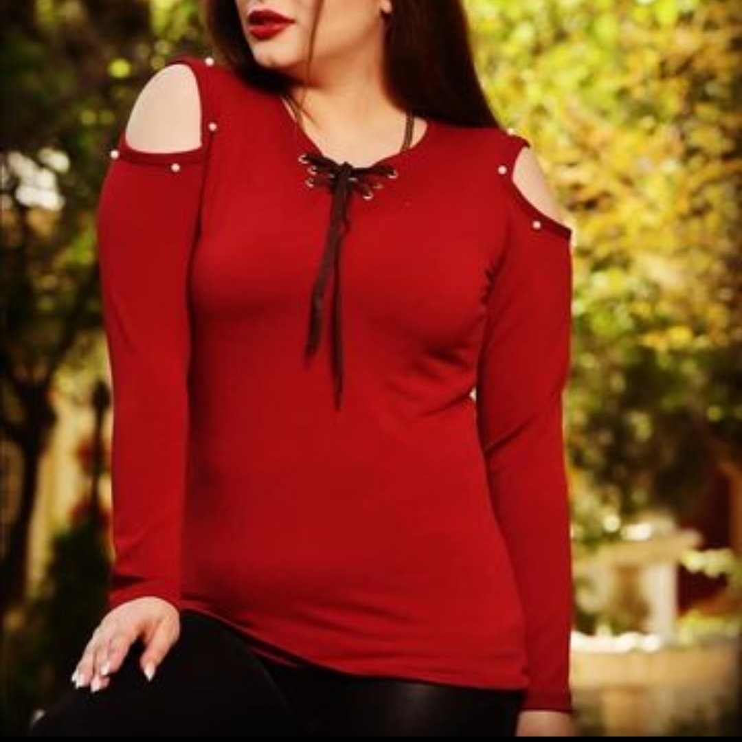 بلوز سرشانه باز
