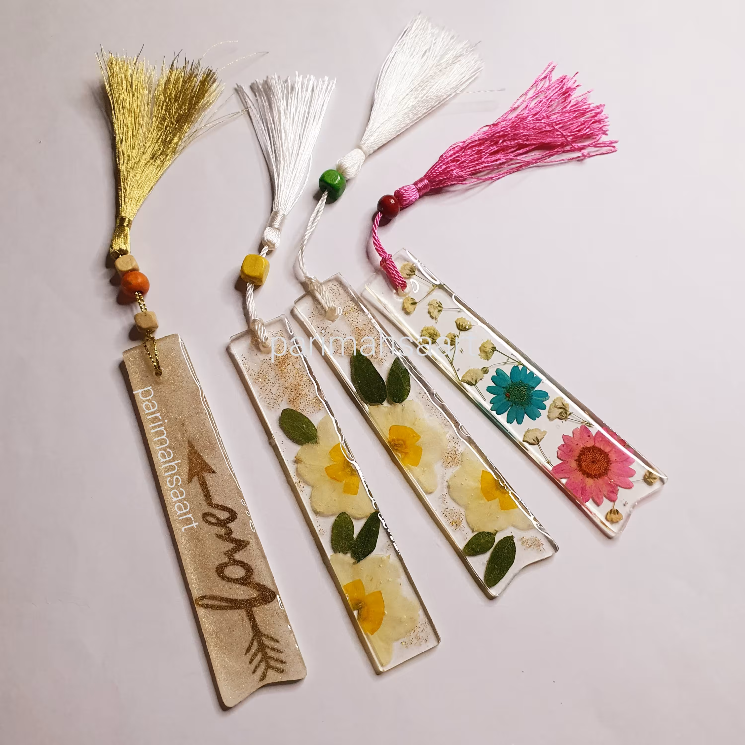 نشانگر گلگلی ، بوکمارک   ، بوکمارک رزینی ، جنس رزین شفاف ، اندازه 11×2 سانت ، ضخامت 2 میلیمتر