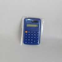 ماشین حساب جیبی ساده در رنگ بندی مختلف 