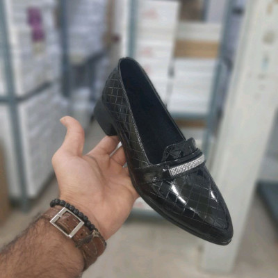 کفش روزمره زنانه کلاسیک