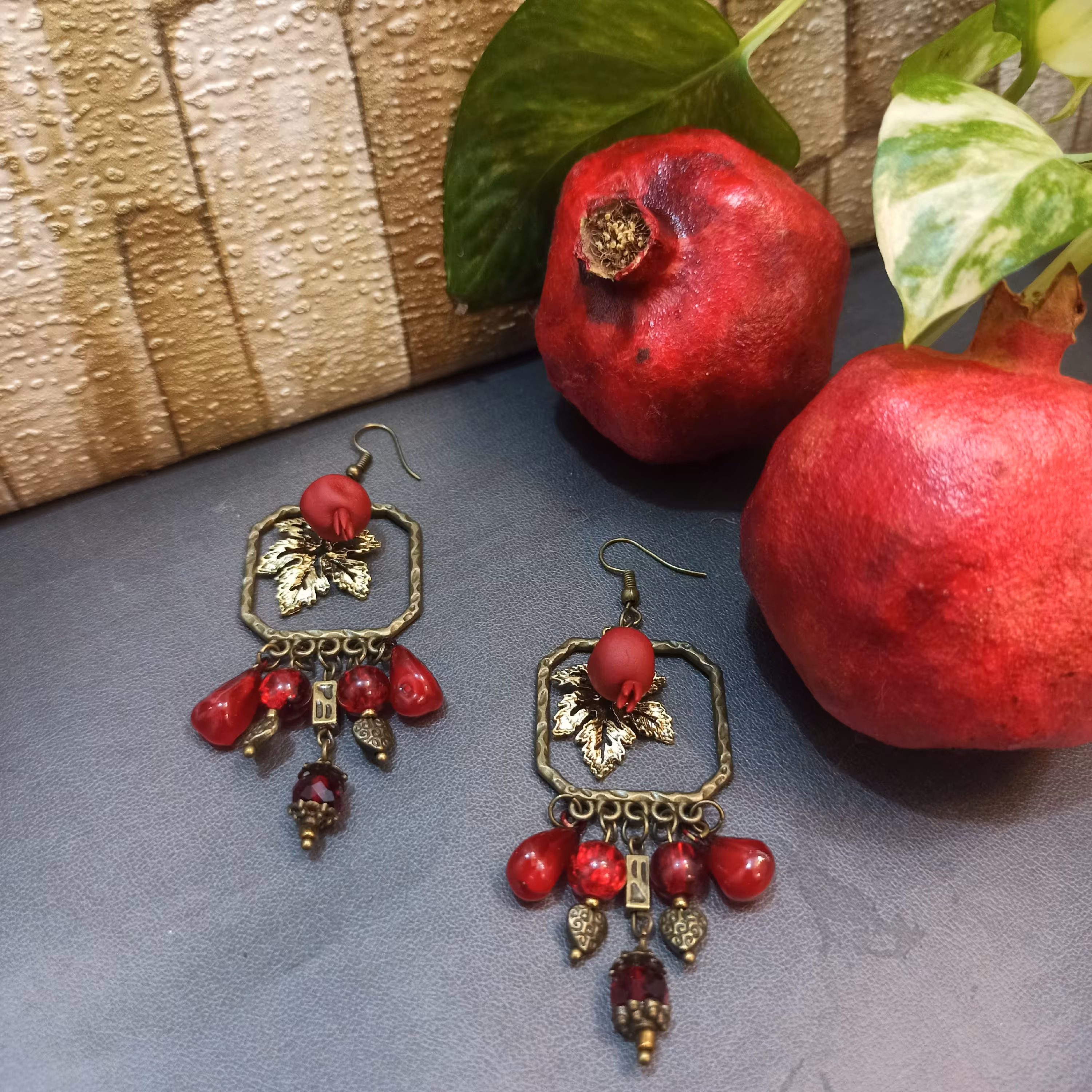 گوشواره یلدایی با سنگ مرجان