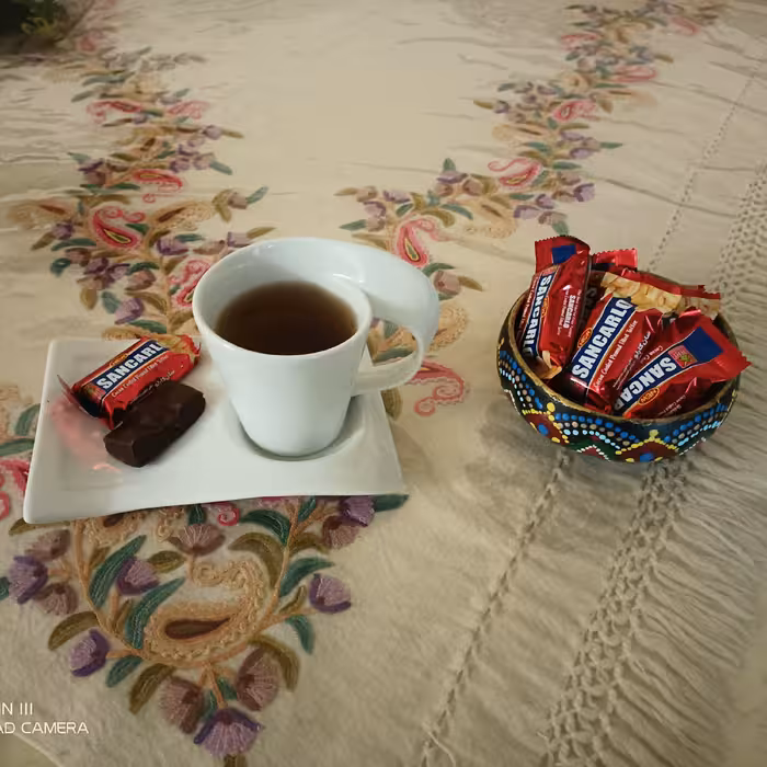 شکلات با مغز بادام زمینی روکش‌دار  سنکارلو ، آناتا ، نیم کیلویی 