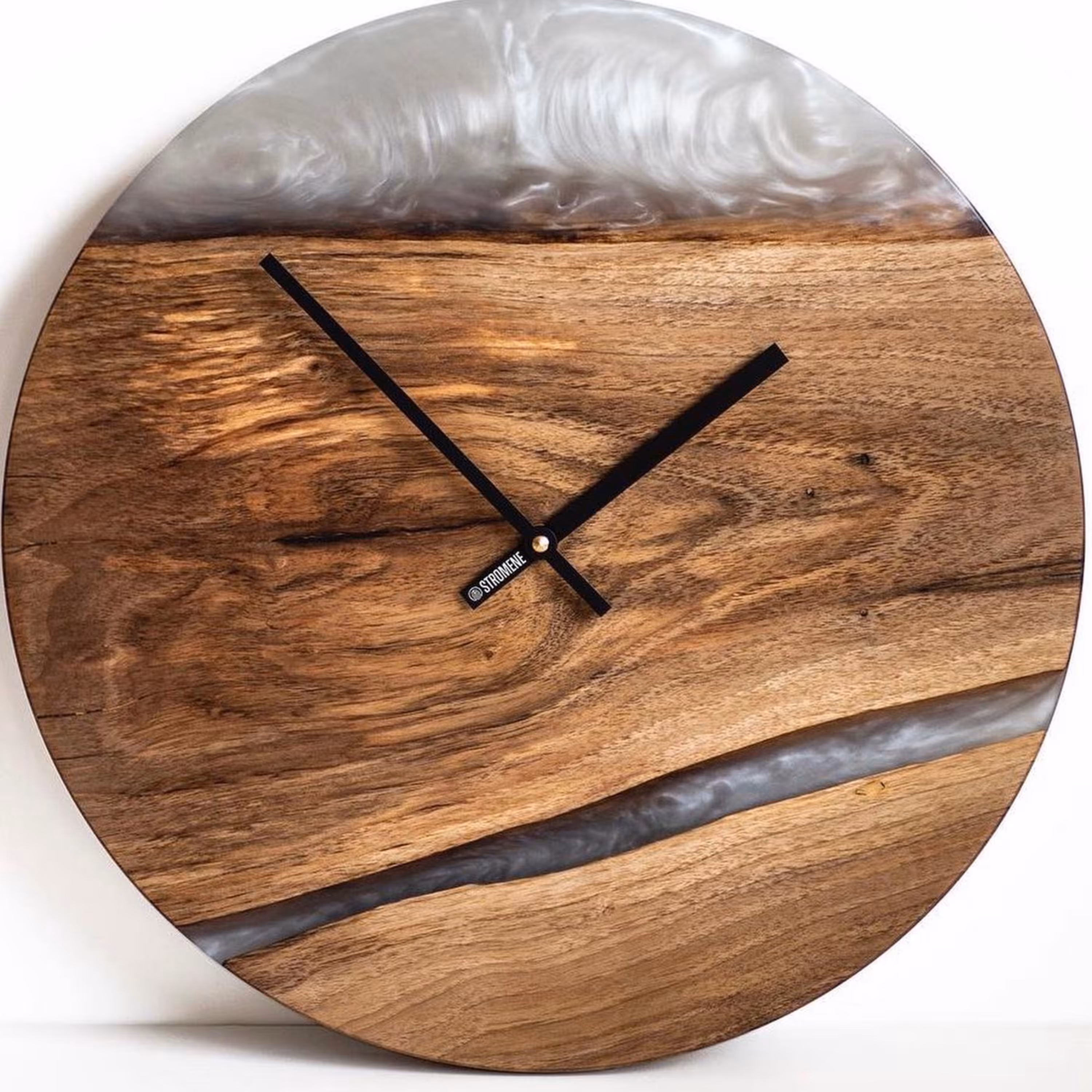 ساعت دیواری 