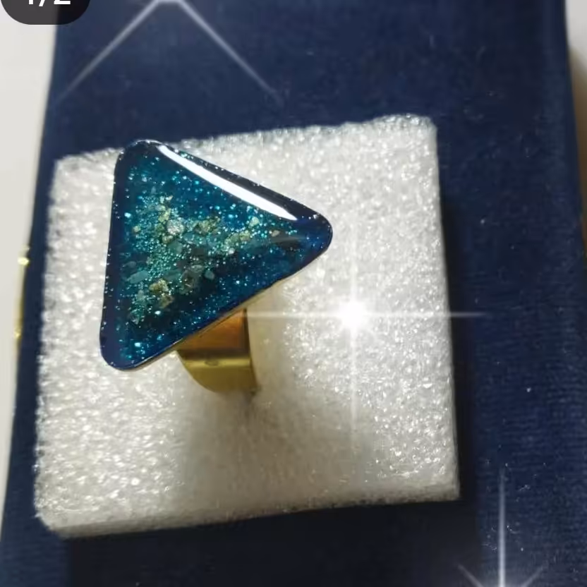 انگشتر مثلثی