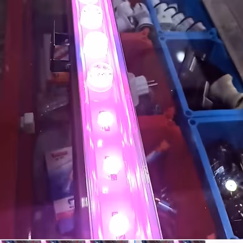 لامپ رشد گیاه یک متری 36وات فول طیف و فول اسپکتروم 