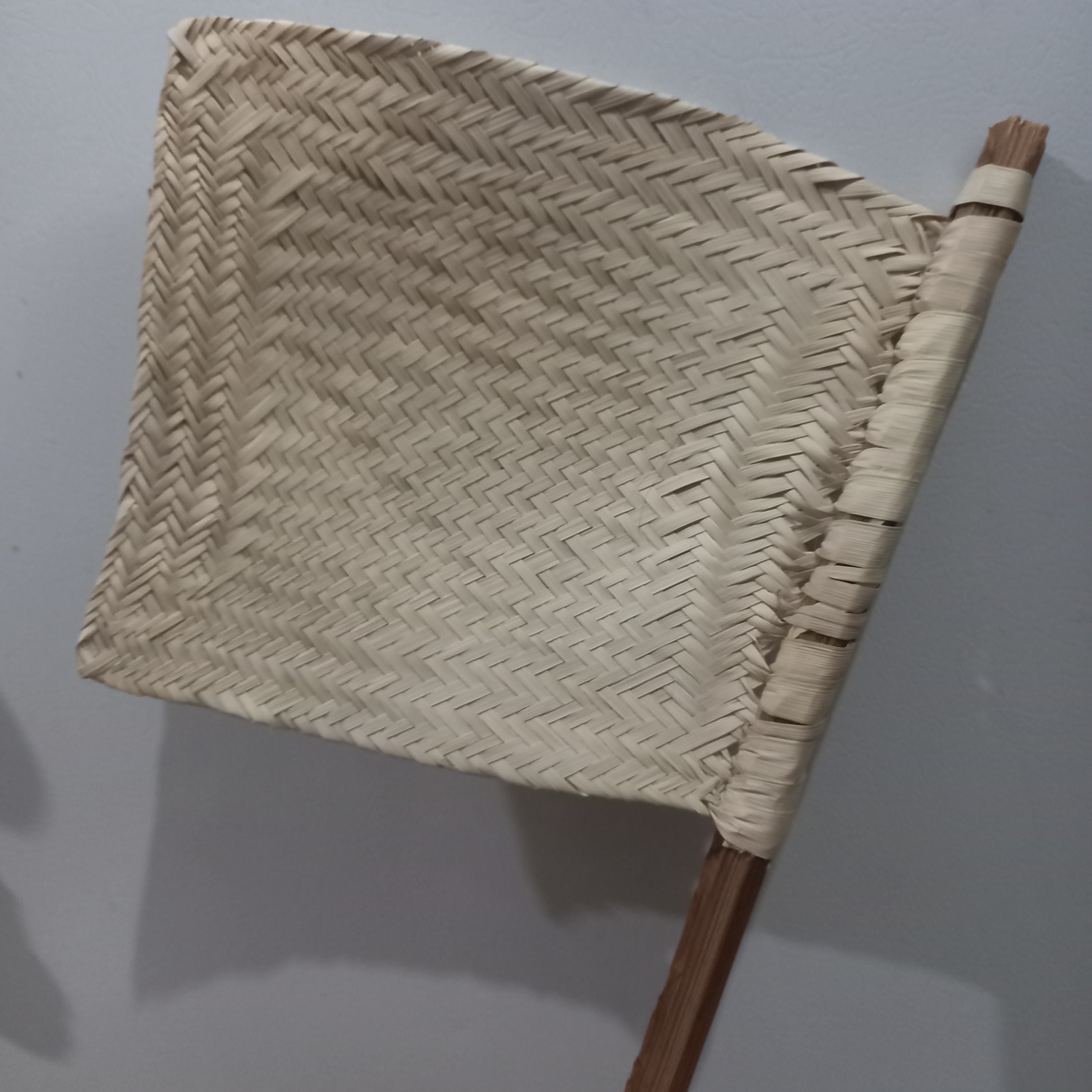 بادبزن حصیری سنتی ارسال پسکرایه