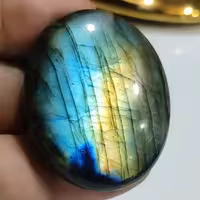 گوهر سنگ نفیس کلکسیونی لابرادوریت سیاه ماداگاسکار 