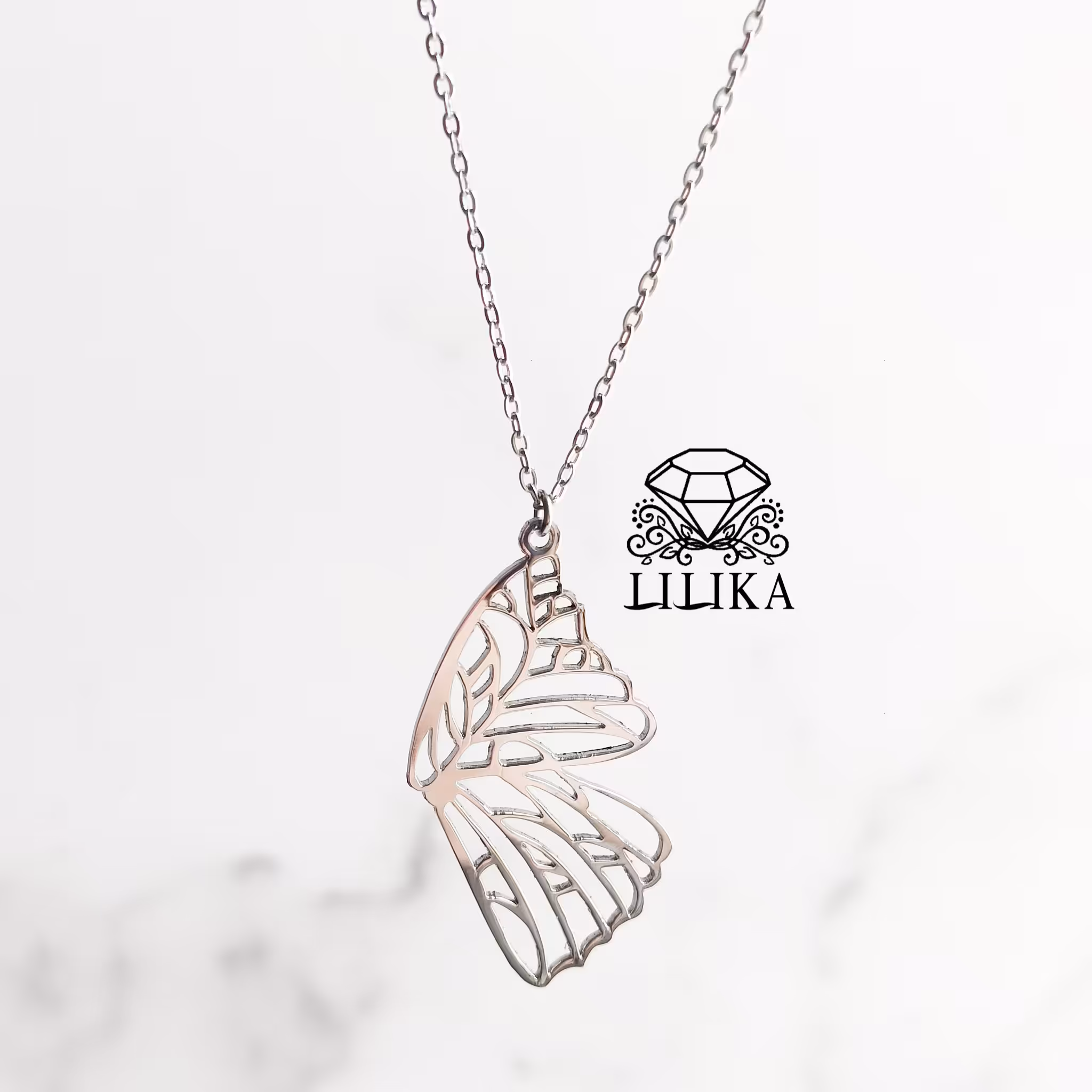 گردنبند بال پروانه