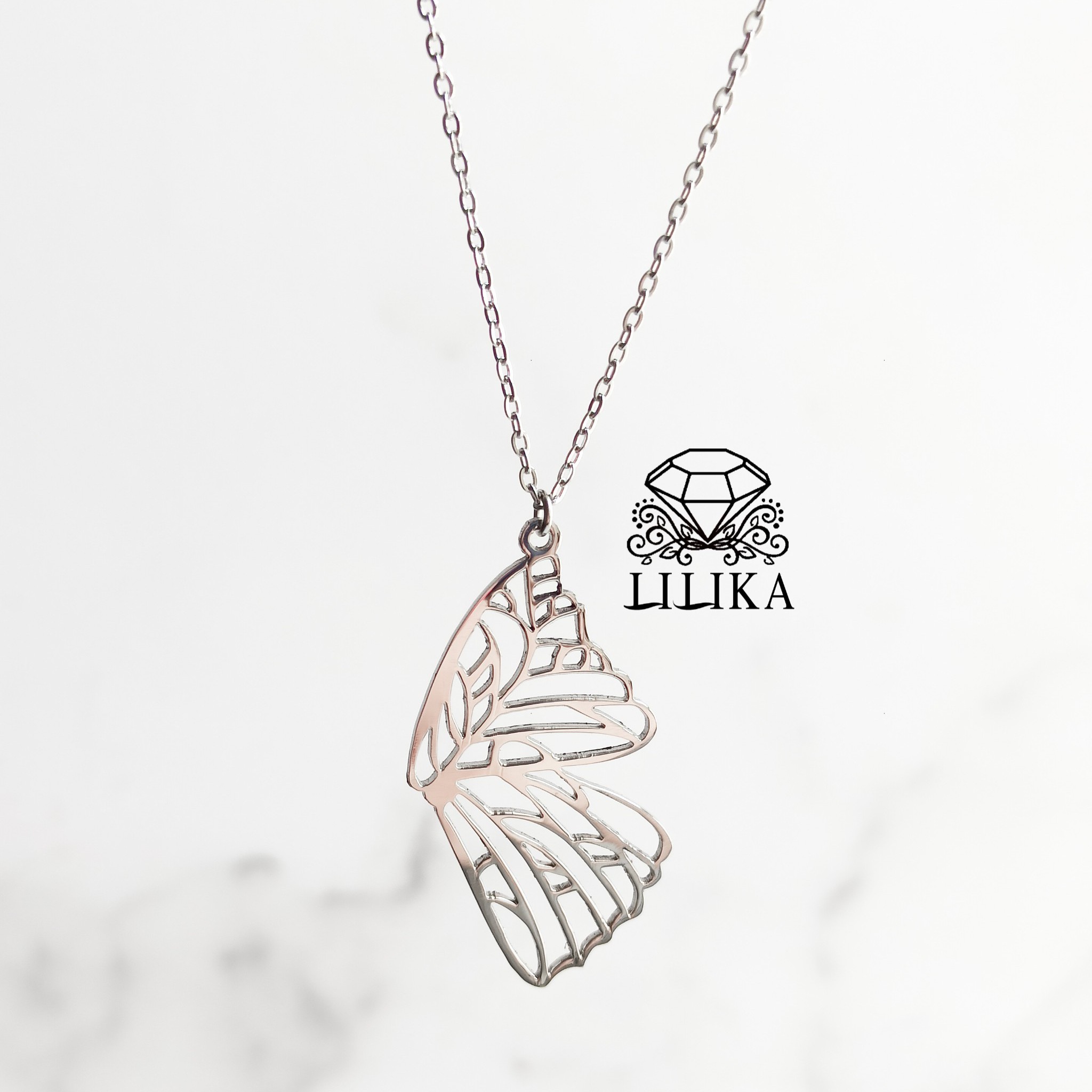 گردنبند بال پروانه