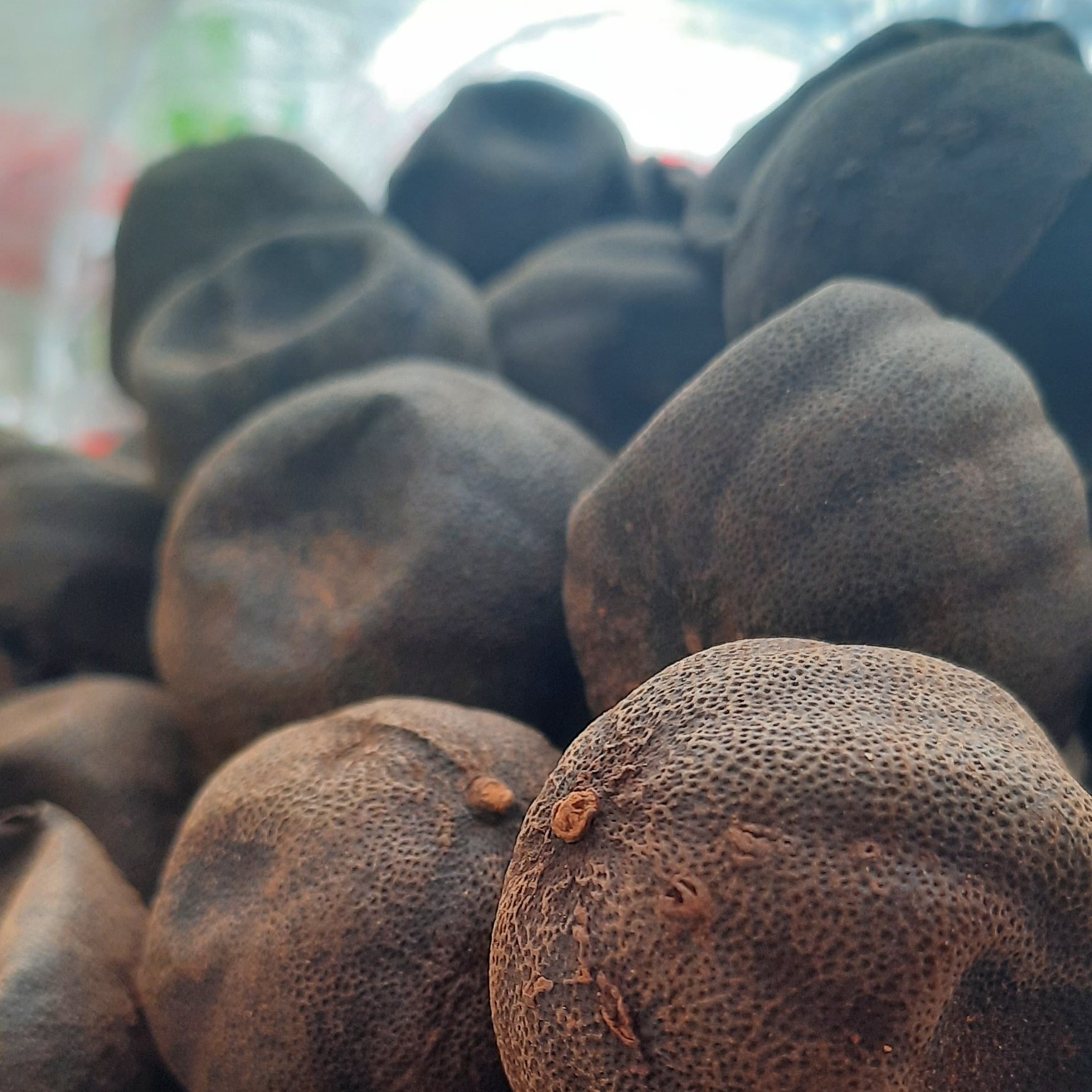 لیمو امانی سیاه 100 گرمی