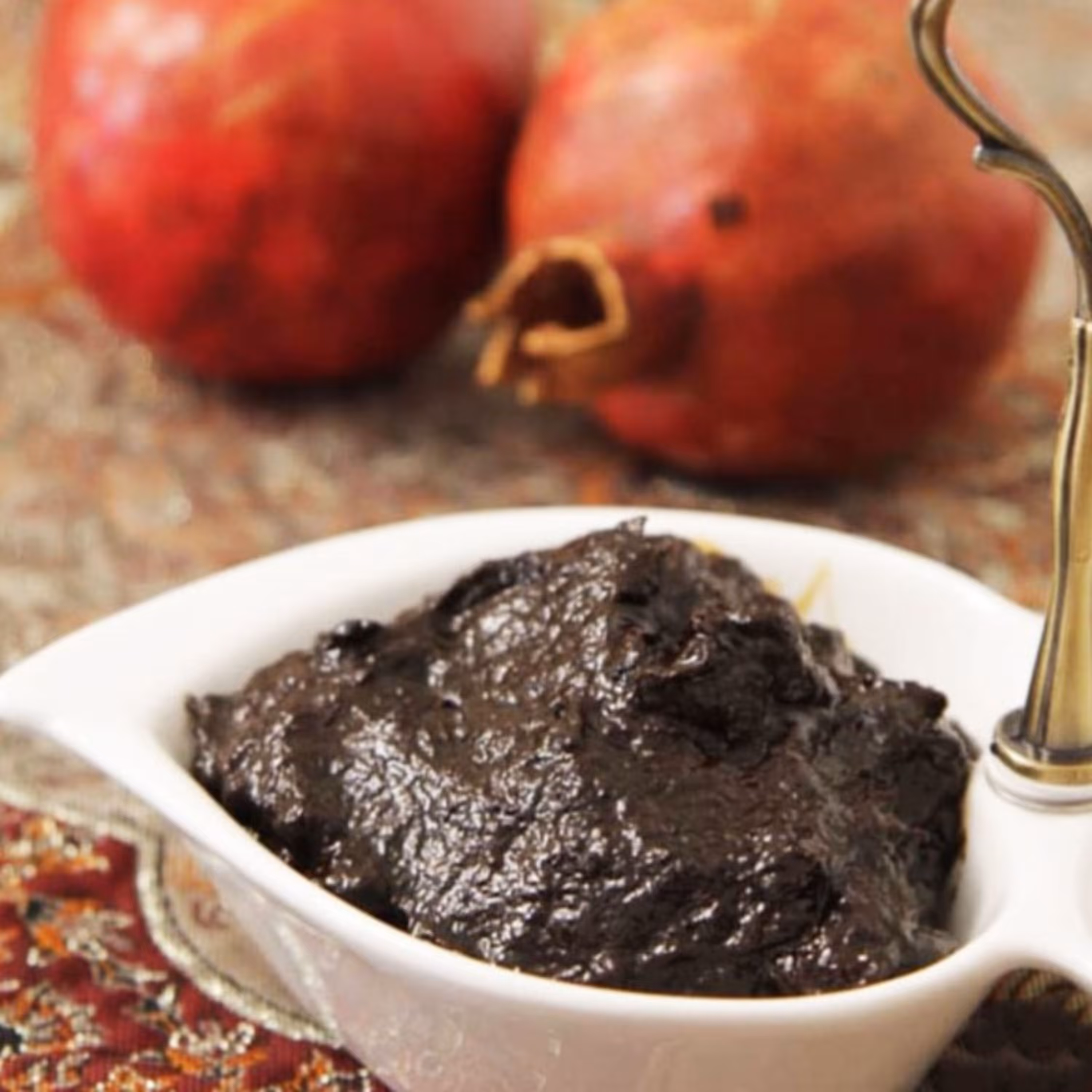 رب انار ملس کاملا طبیعی شمال - انار بهشهر