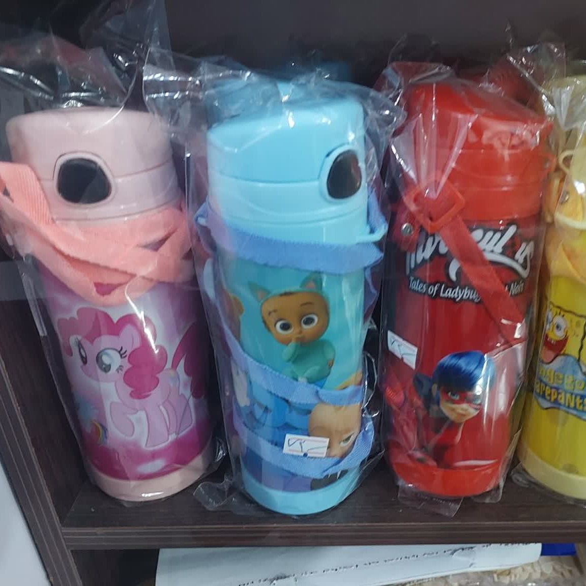 بطری اب فانتزی