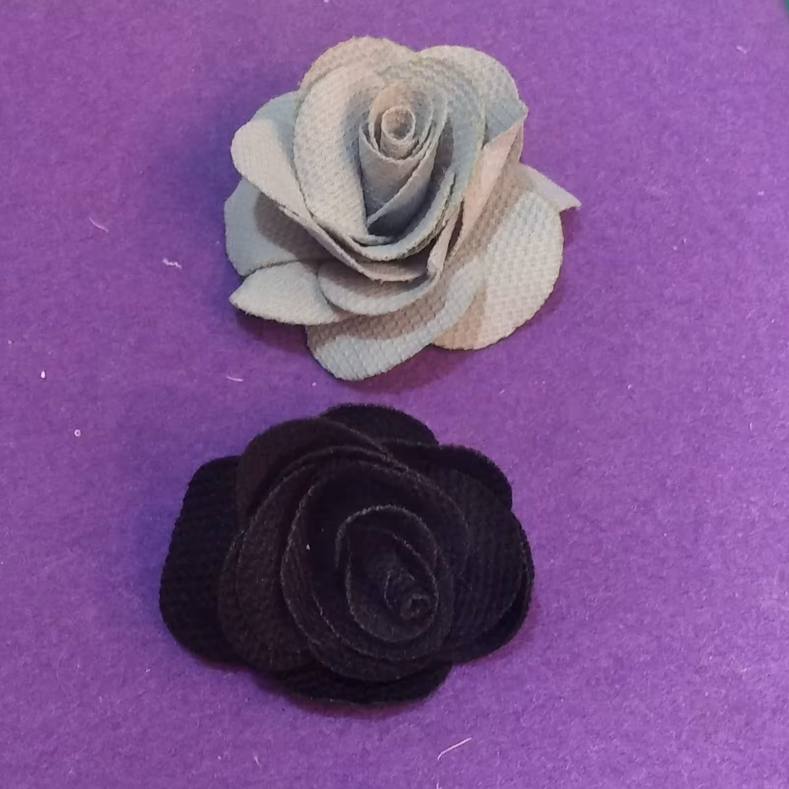 گل پارچه ای برجسته 1 عدد