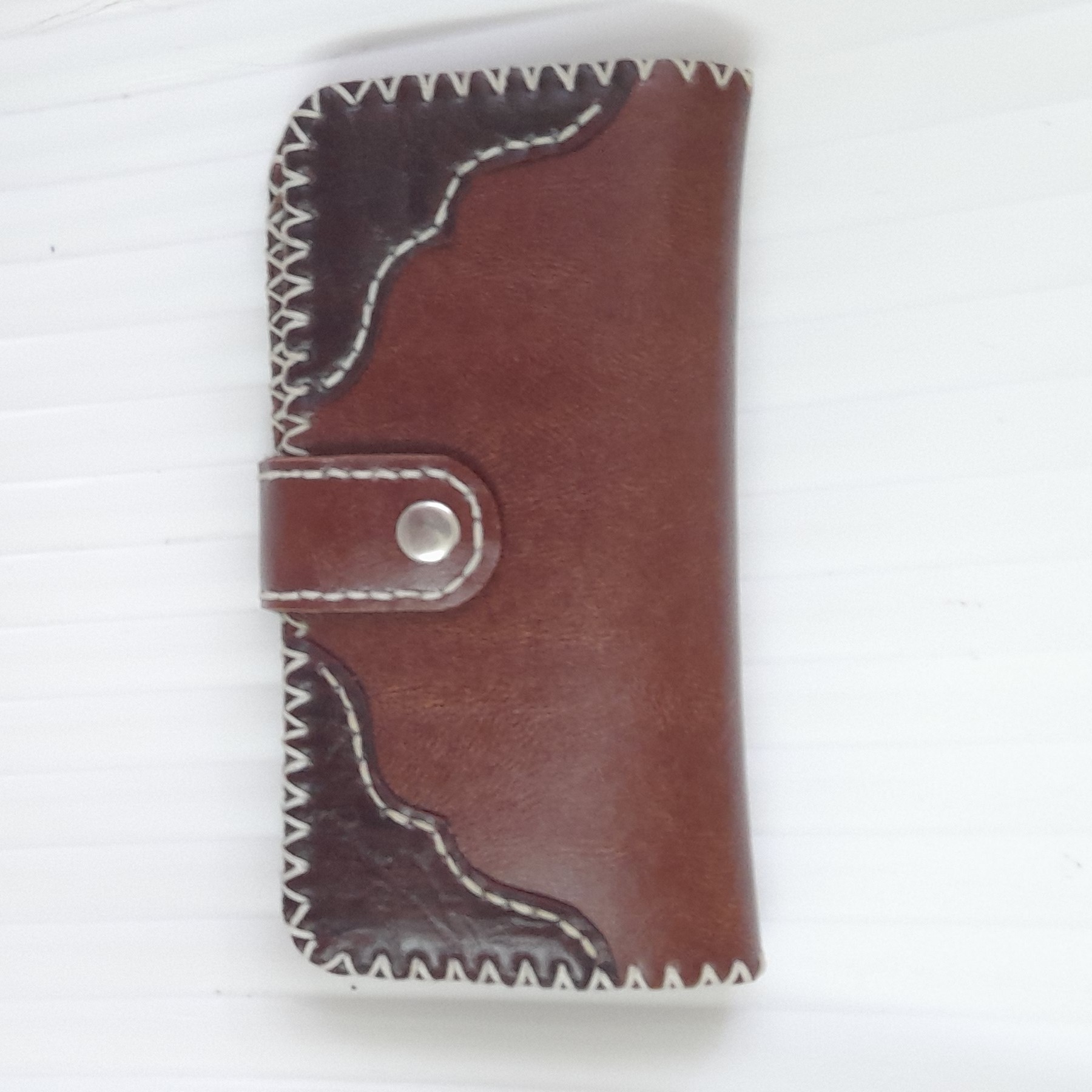 کیف پول چرم مصنوعی سه لت دست دوز قهوه ای 