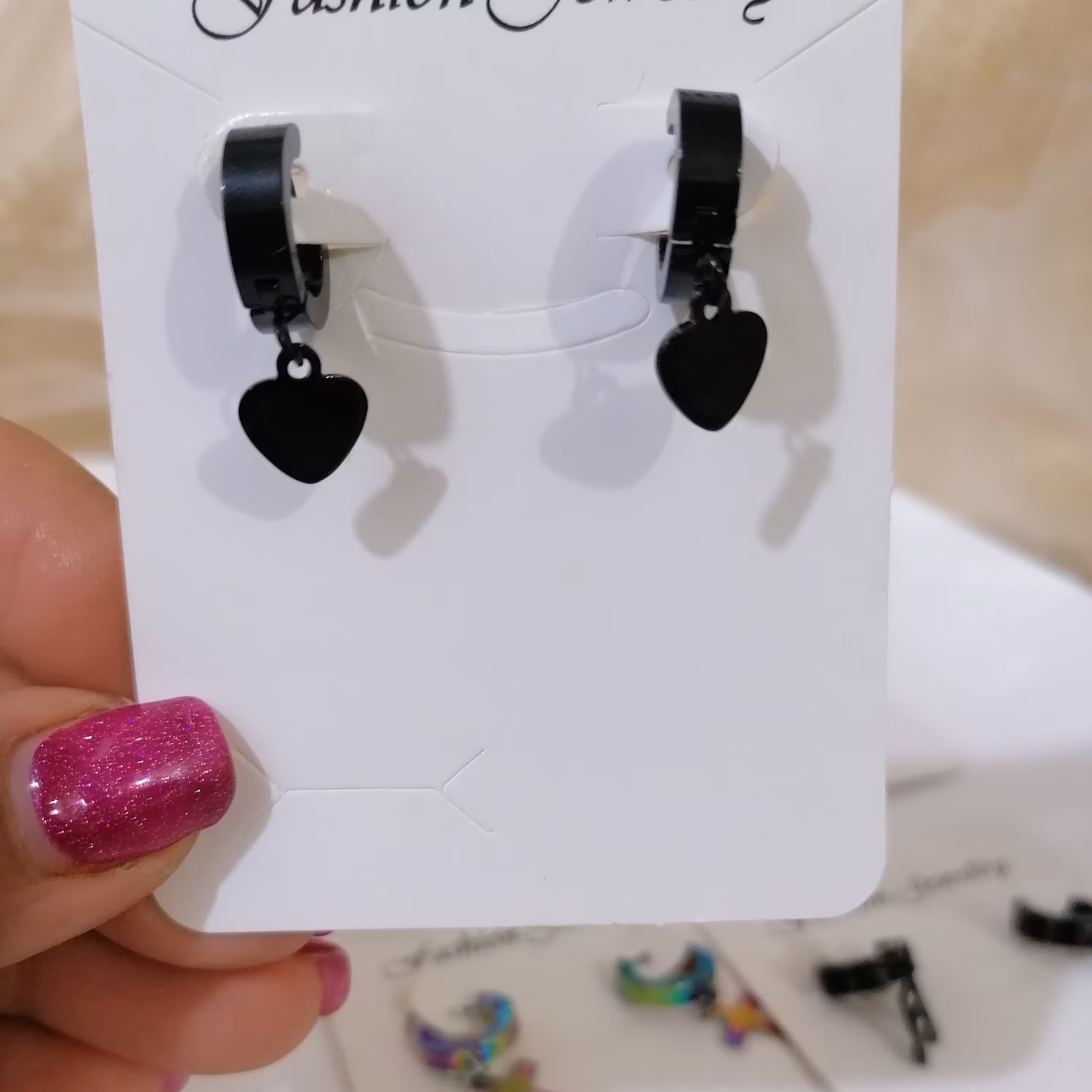 گوشواره مشکی قلبی