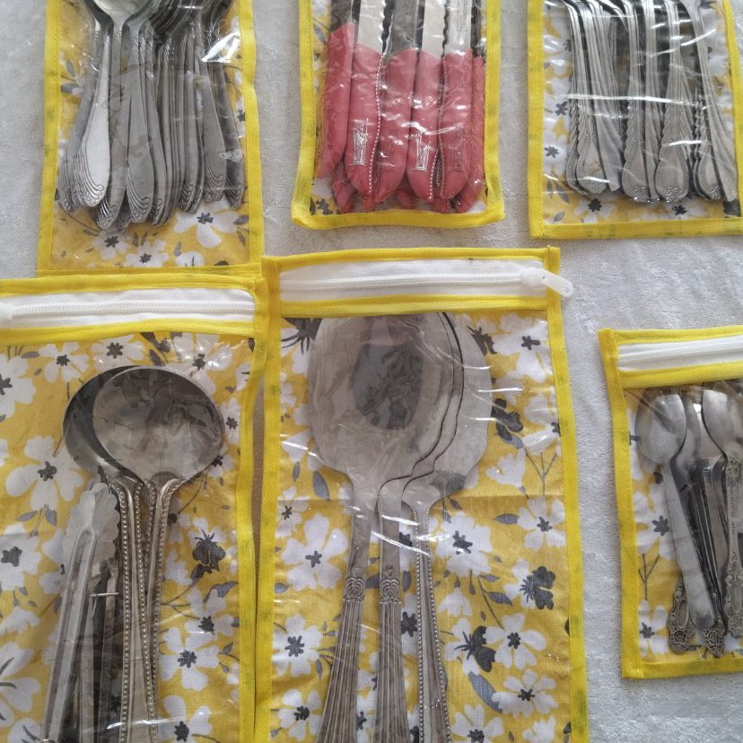 کاور قاشق و چنگال