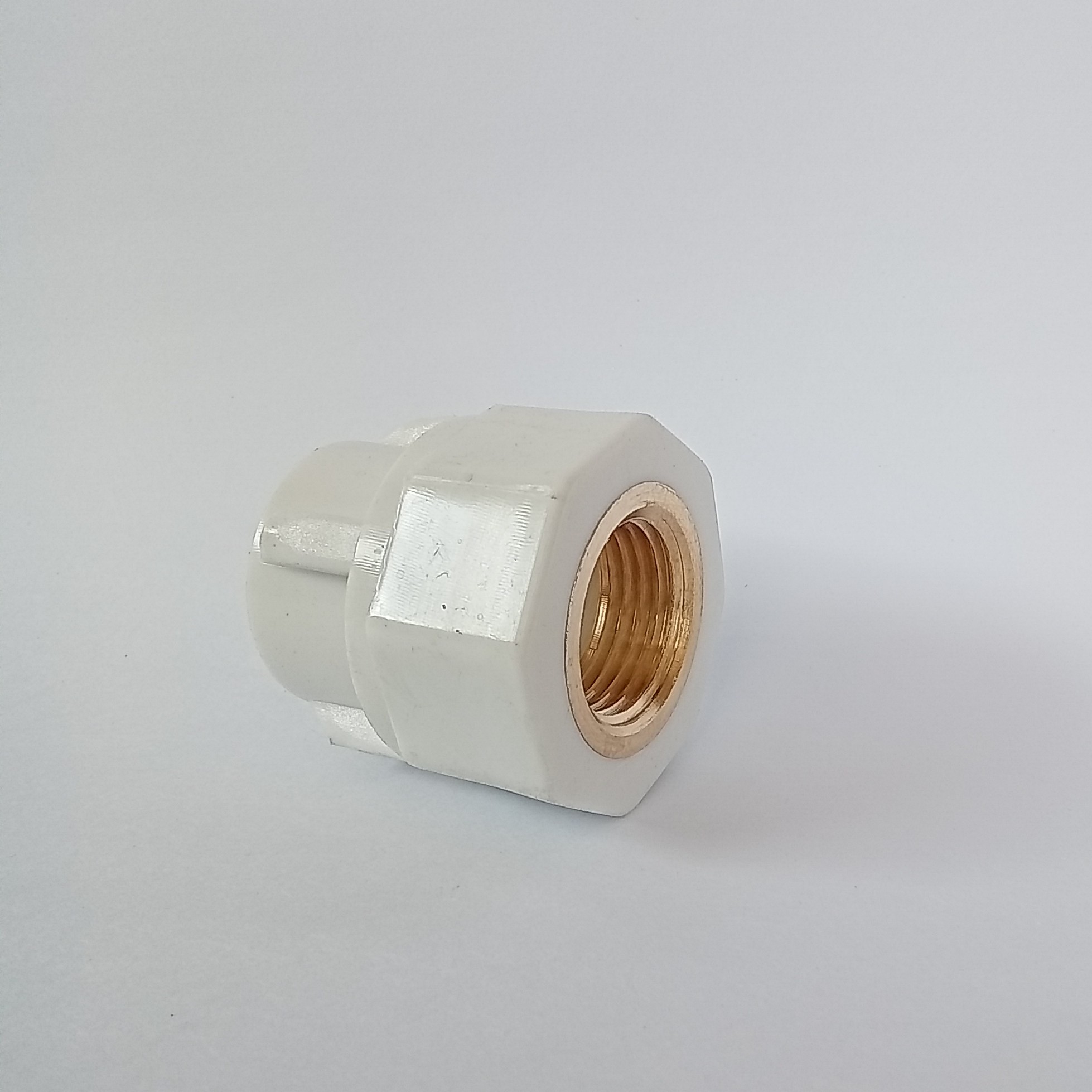 بوشن یکسر دنده  20 در یک دوم  سفید اتصالات سفید 