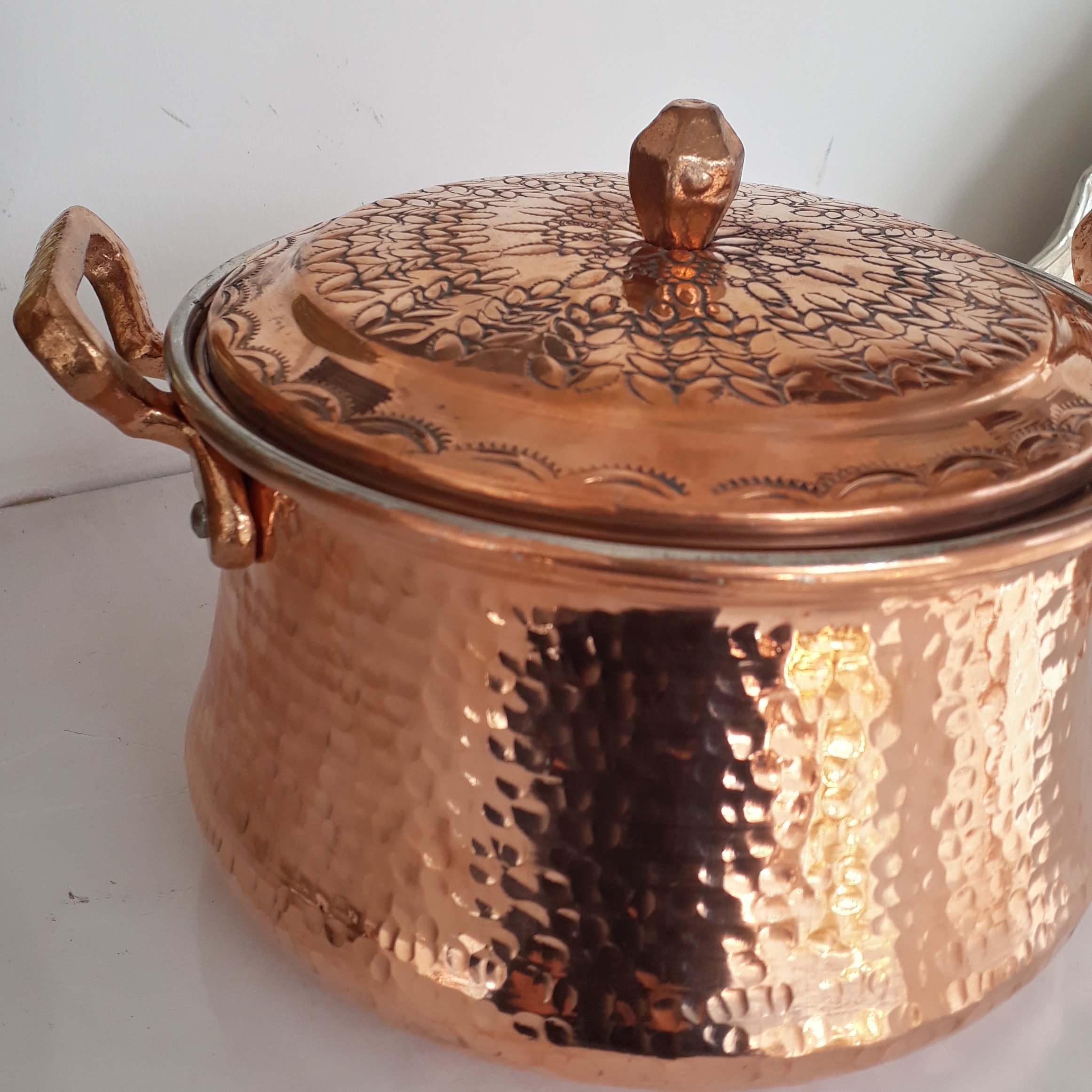 دیگ مسی یزدی دست ساز سایز3