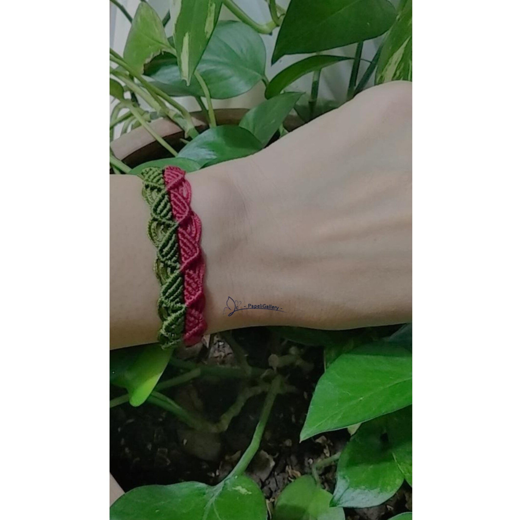 دستبند میکرومکرومه مدل برگ (پس کرایه)