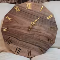 ساعت دیواری شیک و زیبا با چوب گردو