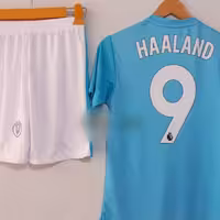 کیت امسالی منچستر سیتی 2024 با جوراب 