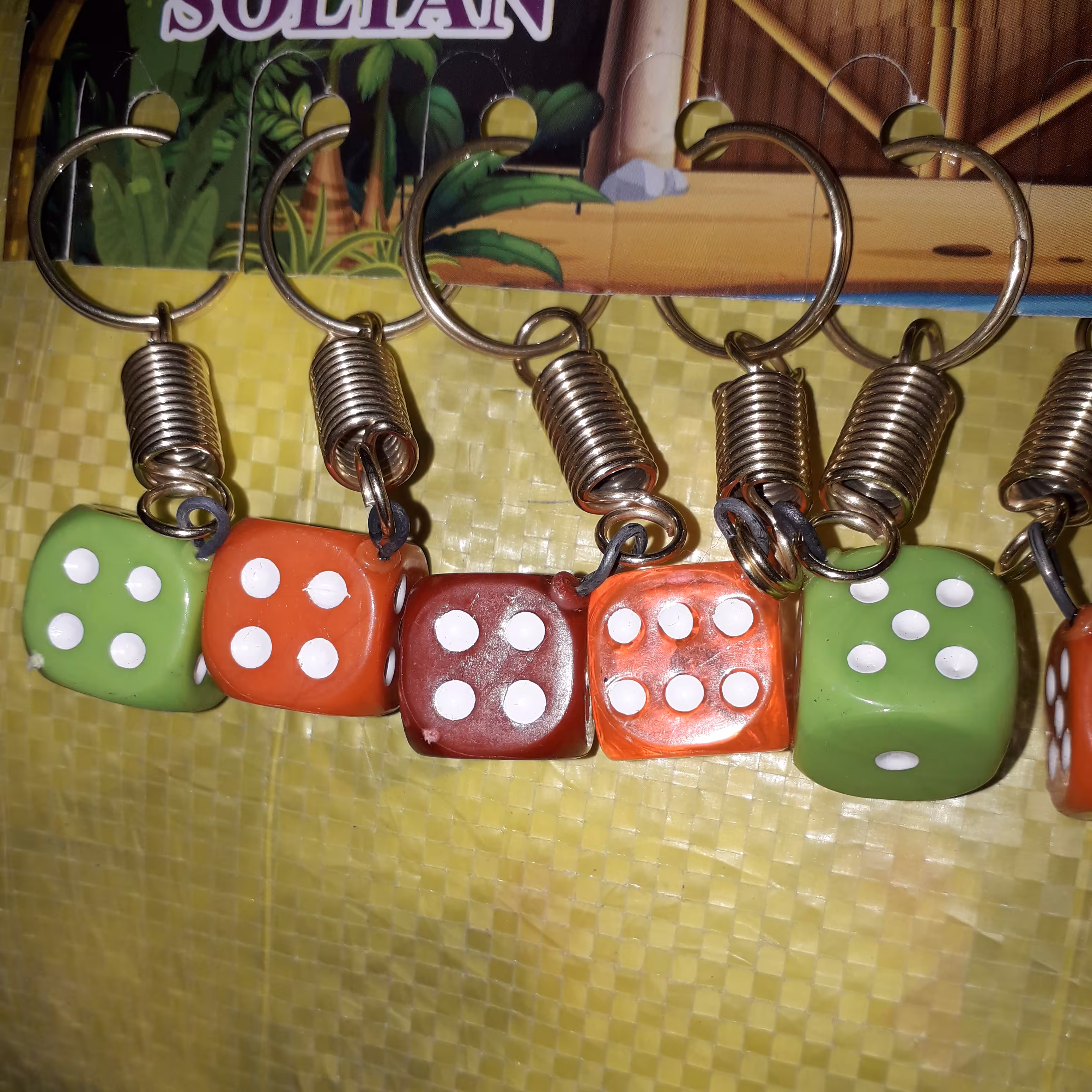 جا سویچی تاس کوچک 