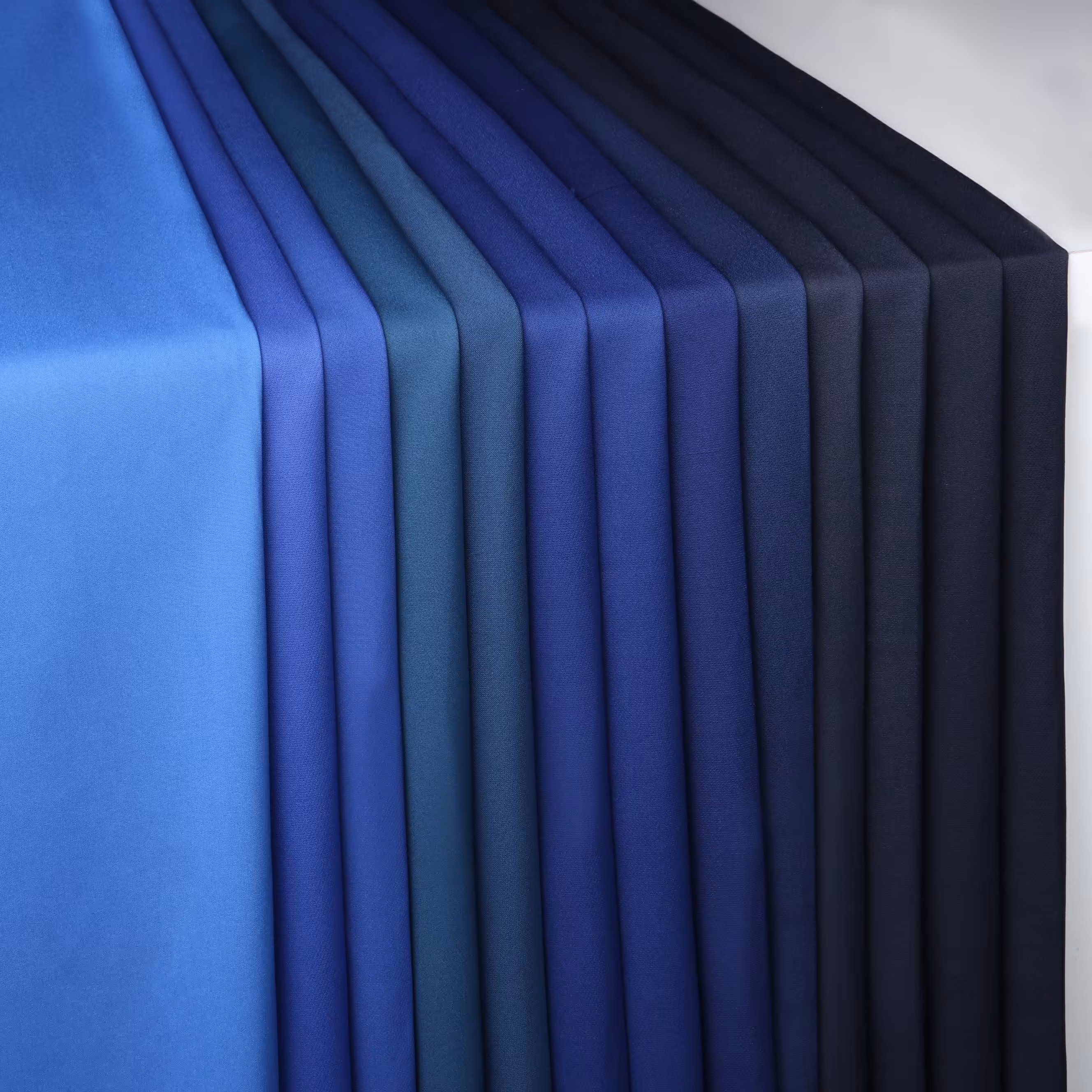 پارچه کرپ مازراتی یک متر با عرض 150 سانتی متر 