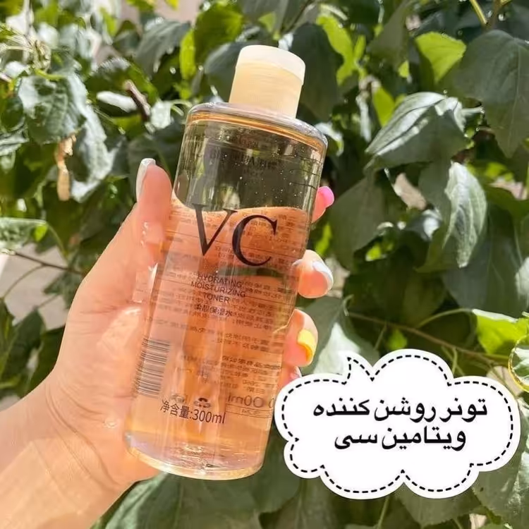 تونر روشن کننده و پاک کننده ویتامین سی
Moistuizing Tender Toner VC
