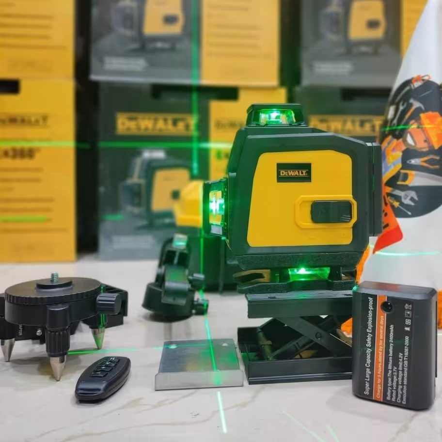 تراز لیزری دیوالت 4بعدی نور سبز