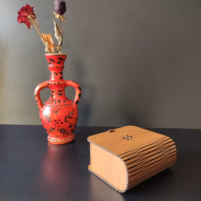 جعبه ساعت و النگو درب فنری قهوه ای