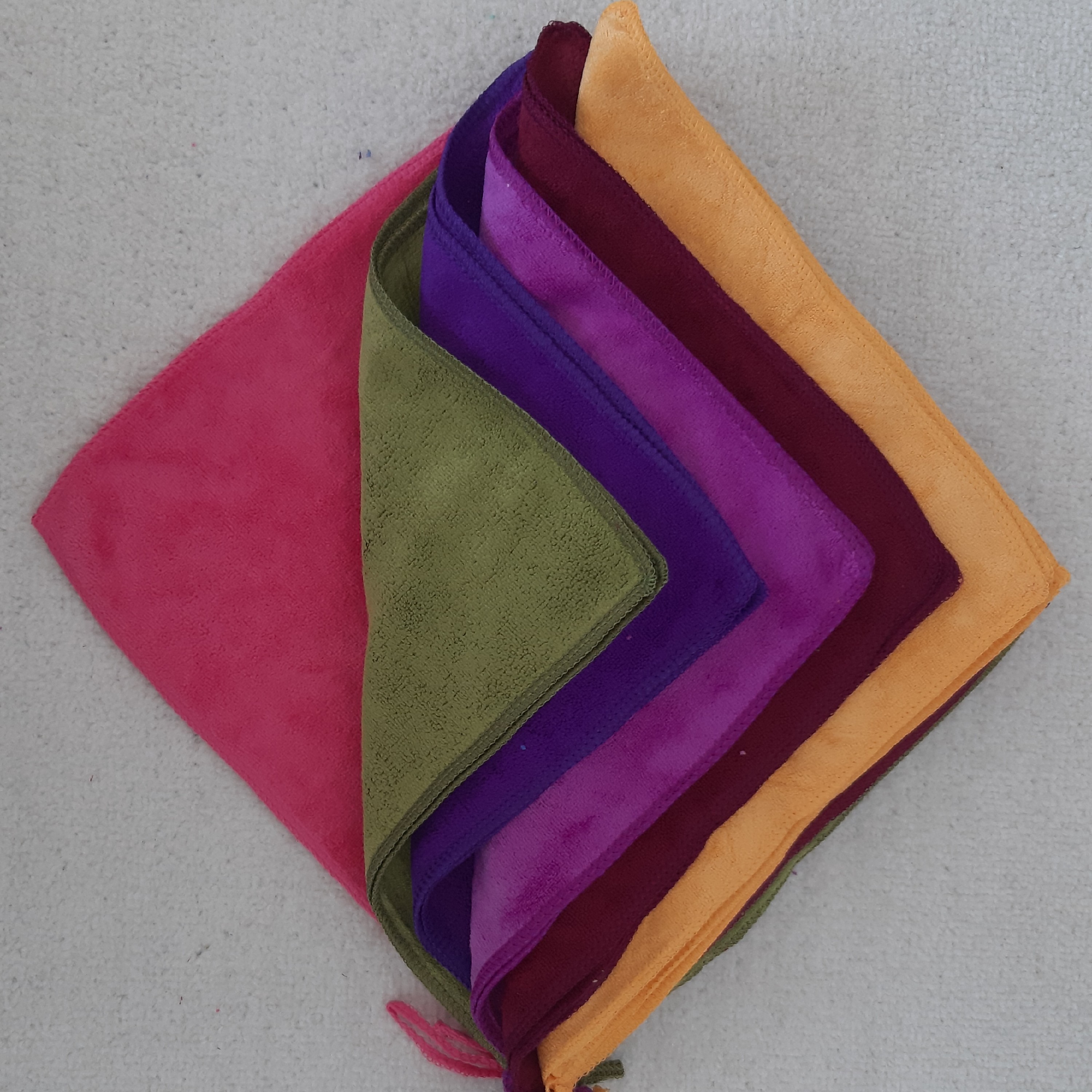 دستمال حوله ای نانو نظافتی (بسته 12 عددی) اندازه 30 در 30  ارسال رایگان